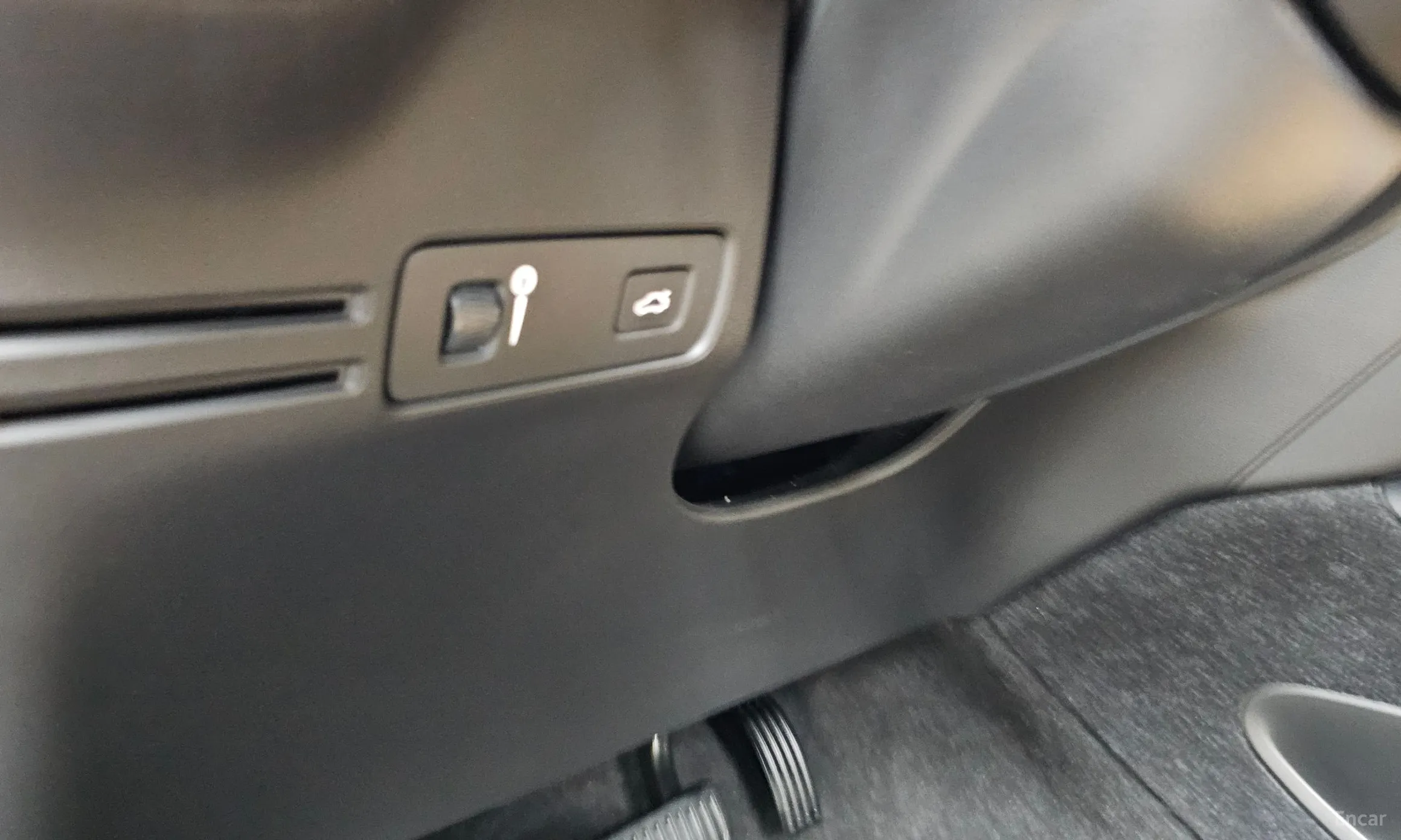 Volvo XC40 превью 15