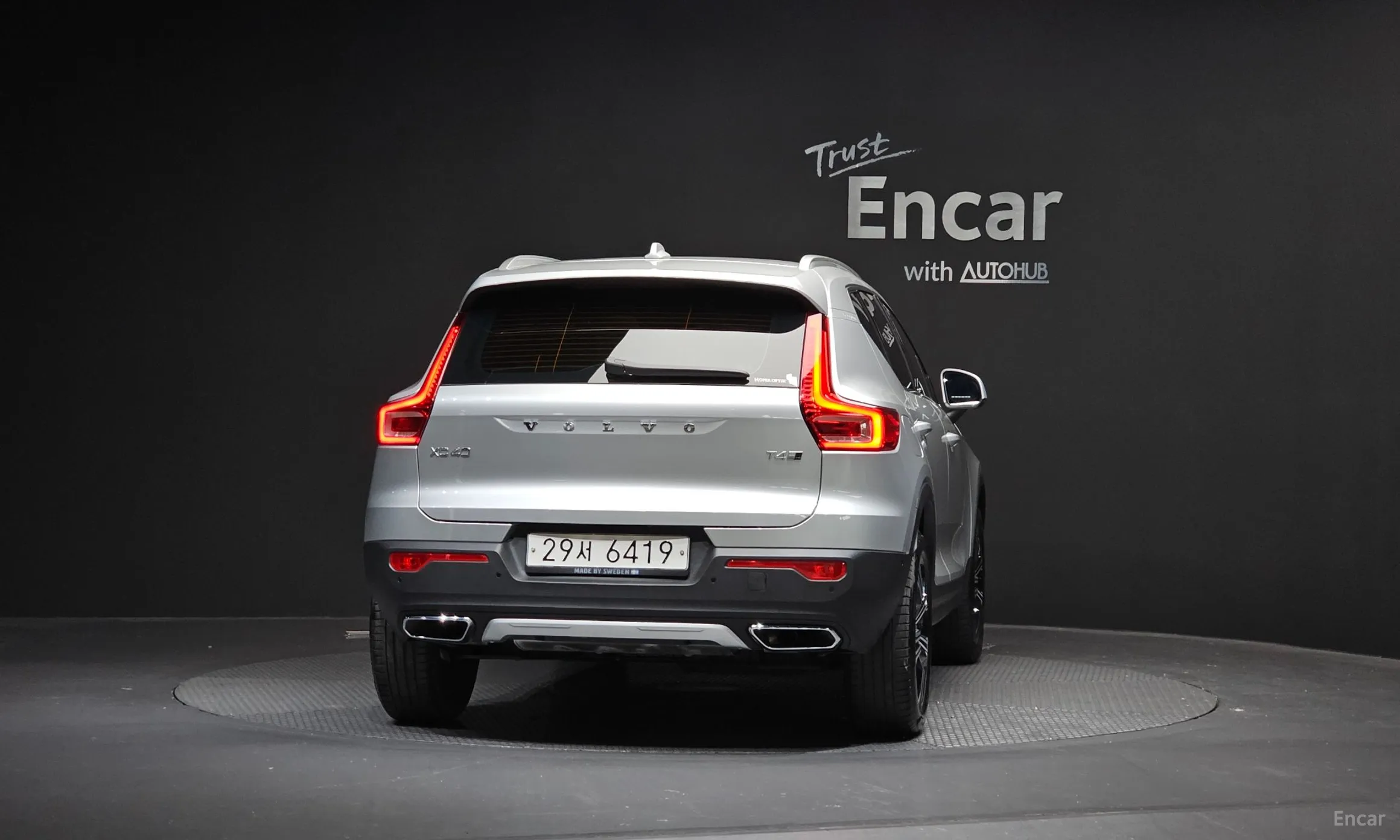 Volvo XC40 превью 4