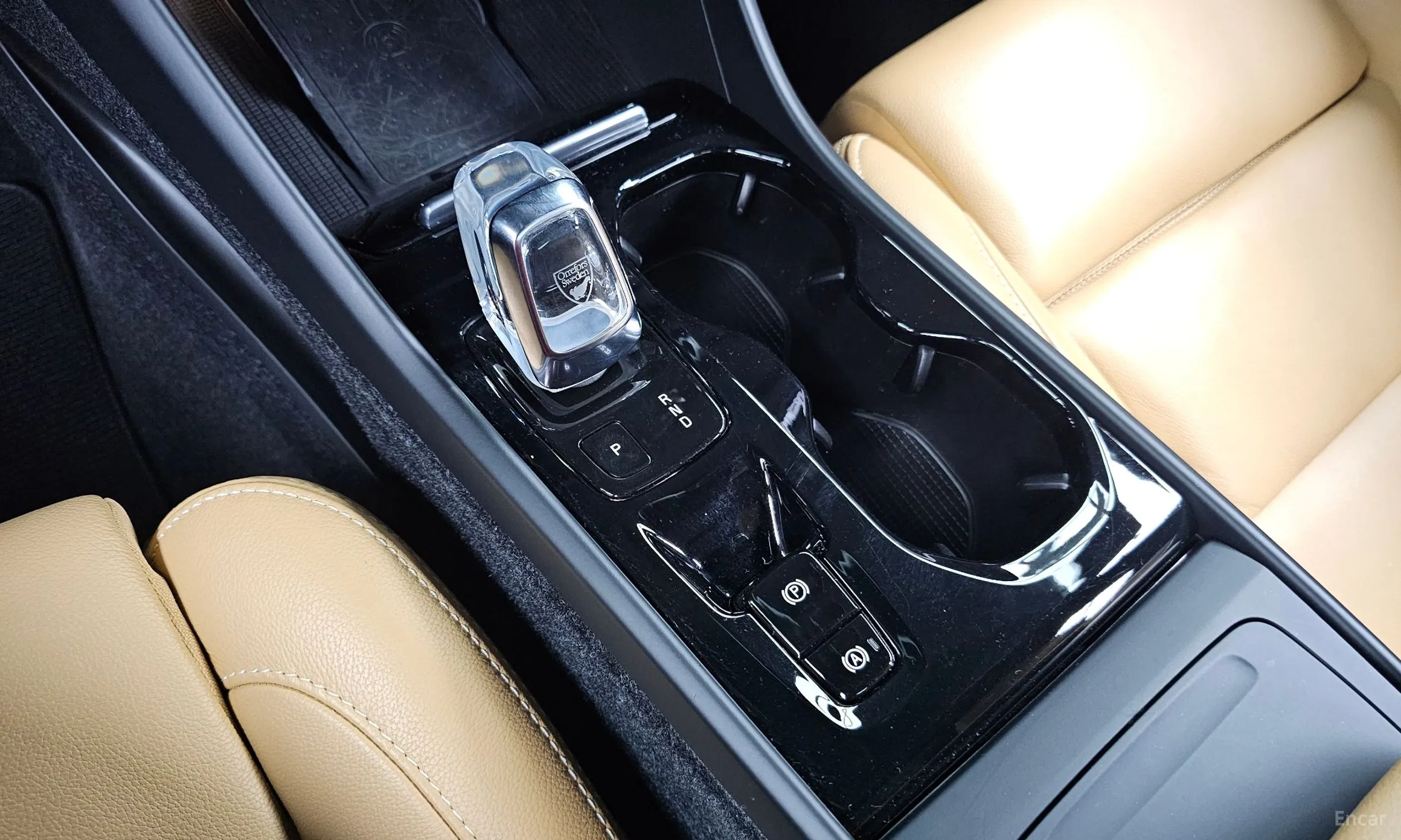 Volvo XC40 превью 9