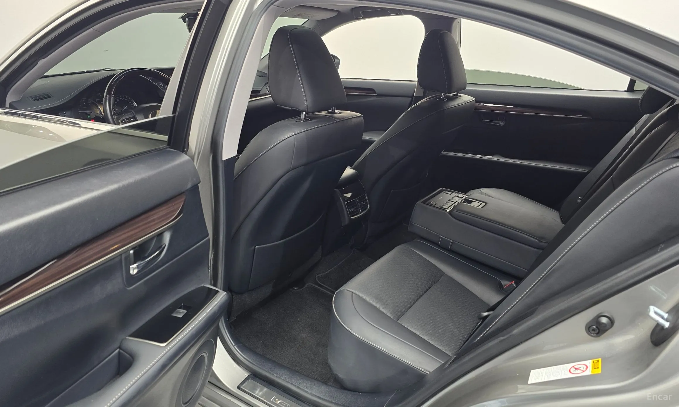 Lexus New ES300h превью 11