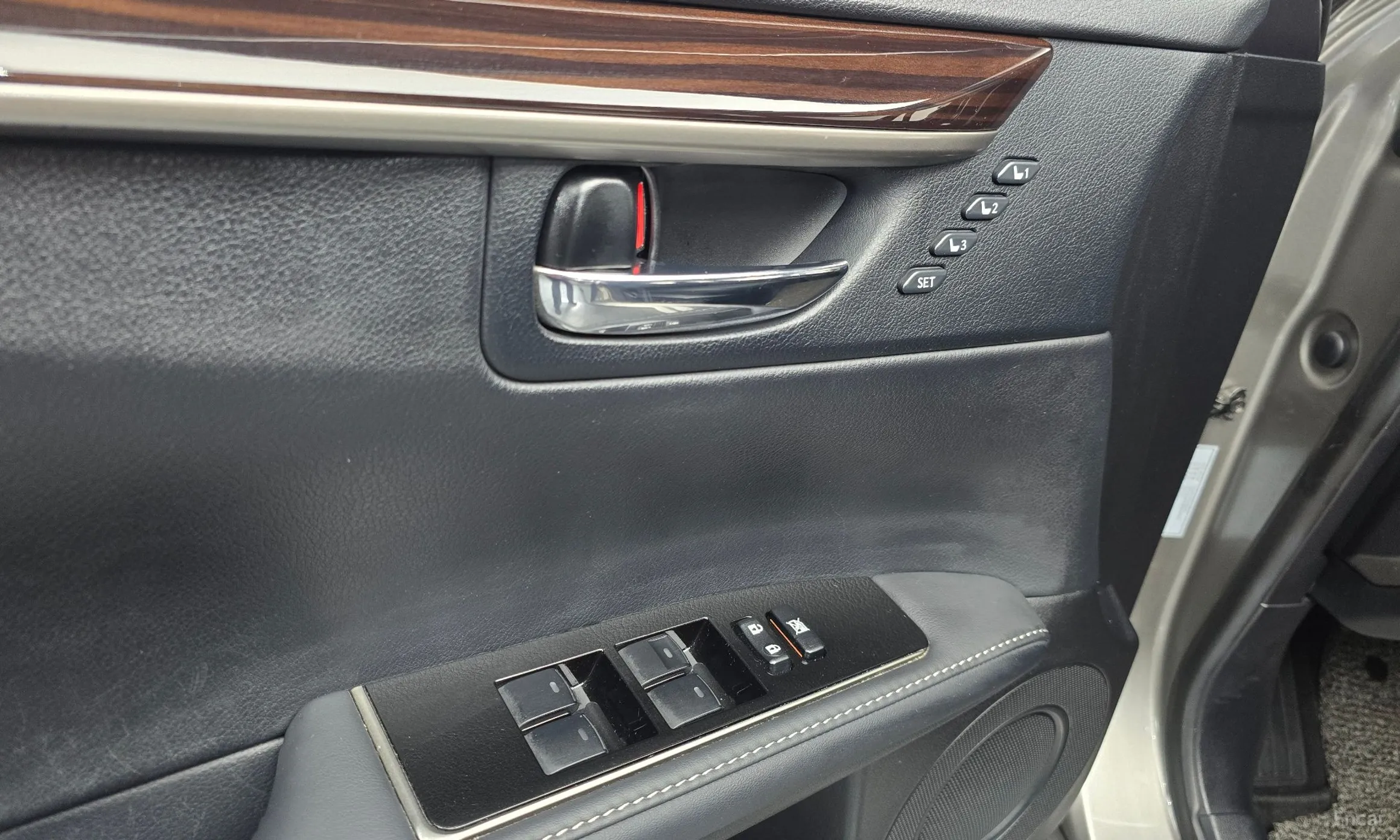 Lexus New ES300h превью 14