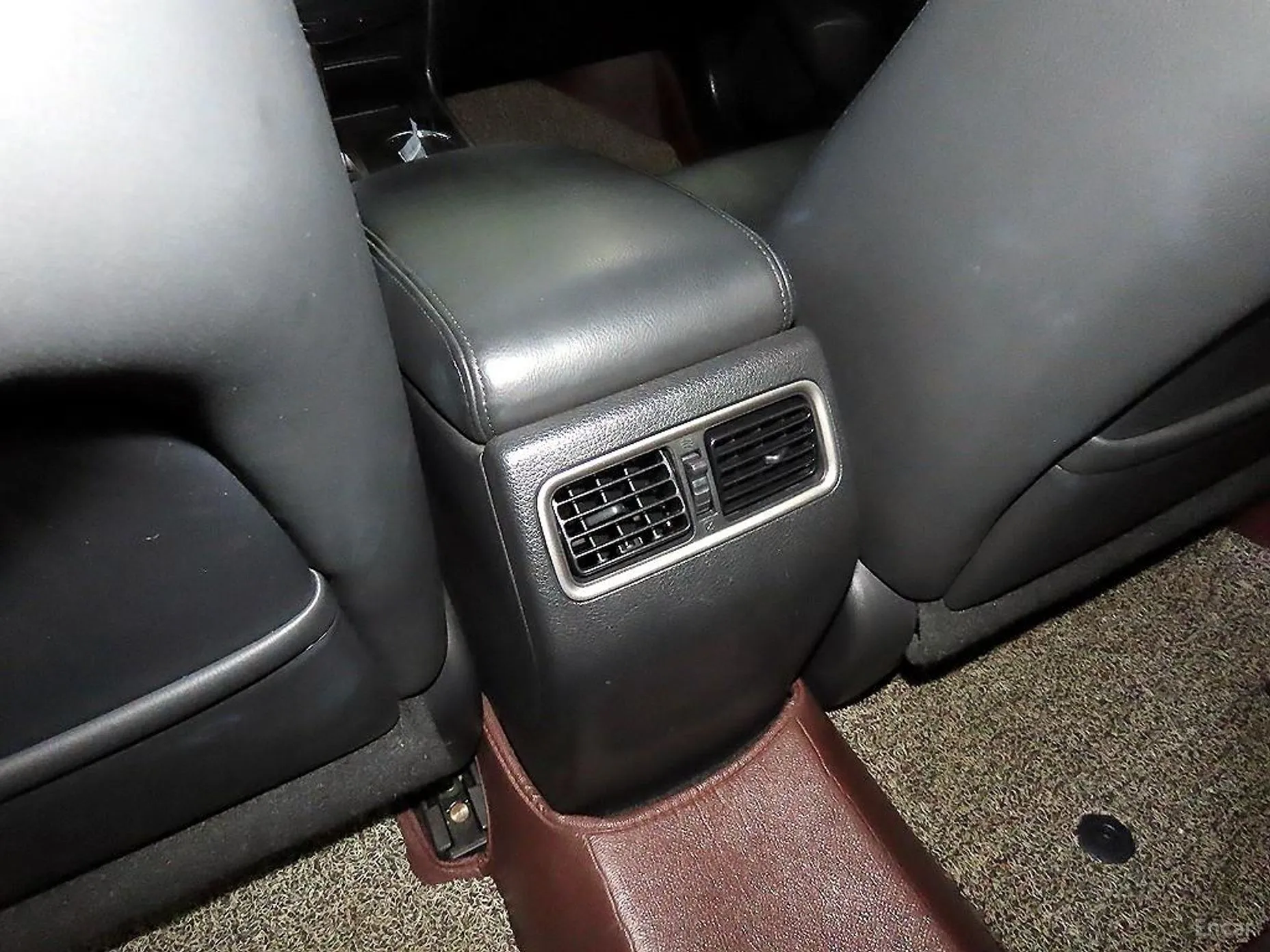 Nissan Altima превью 17