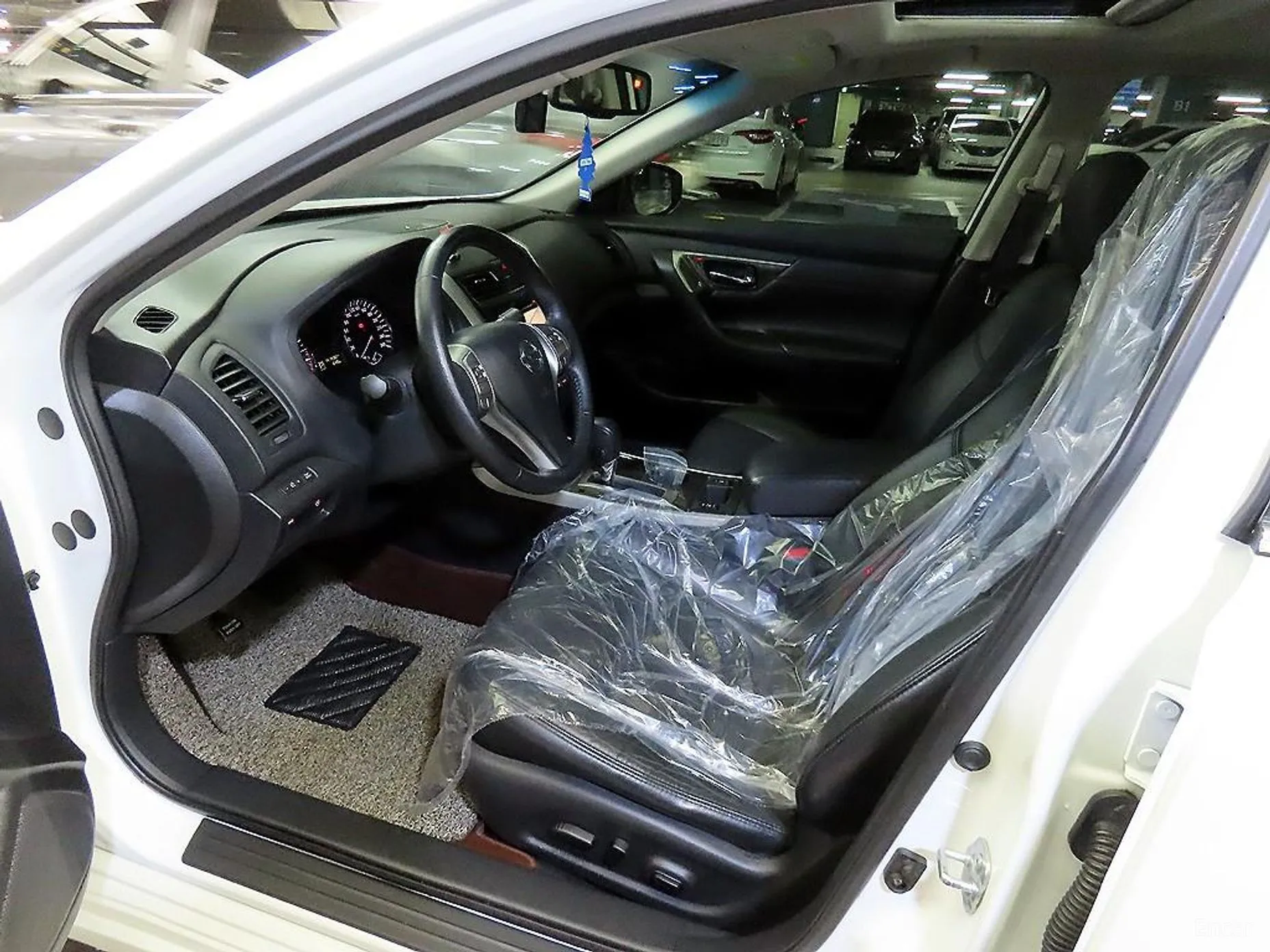 Nissan Altima превью 6