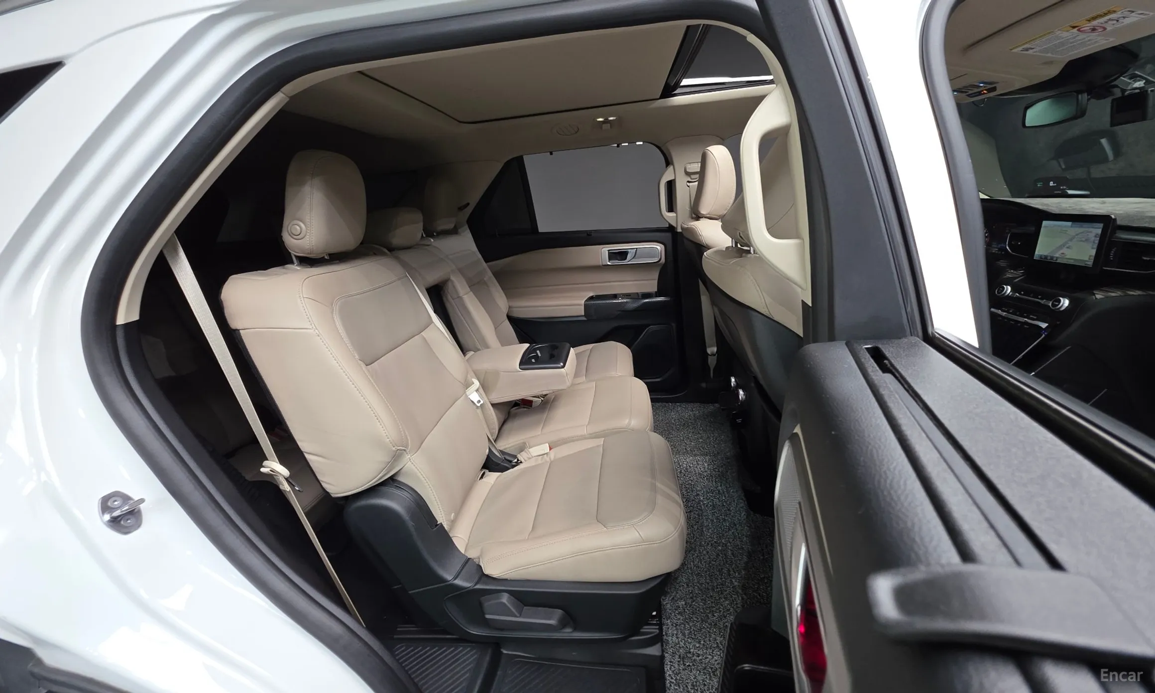 Ford Explorer 6th Generation превью 18