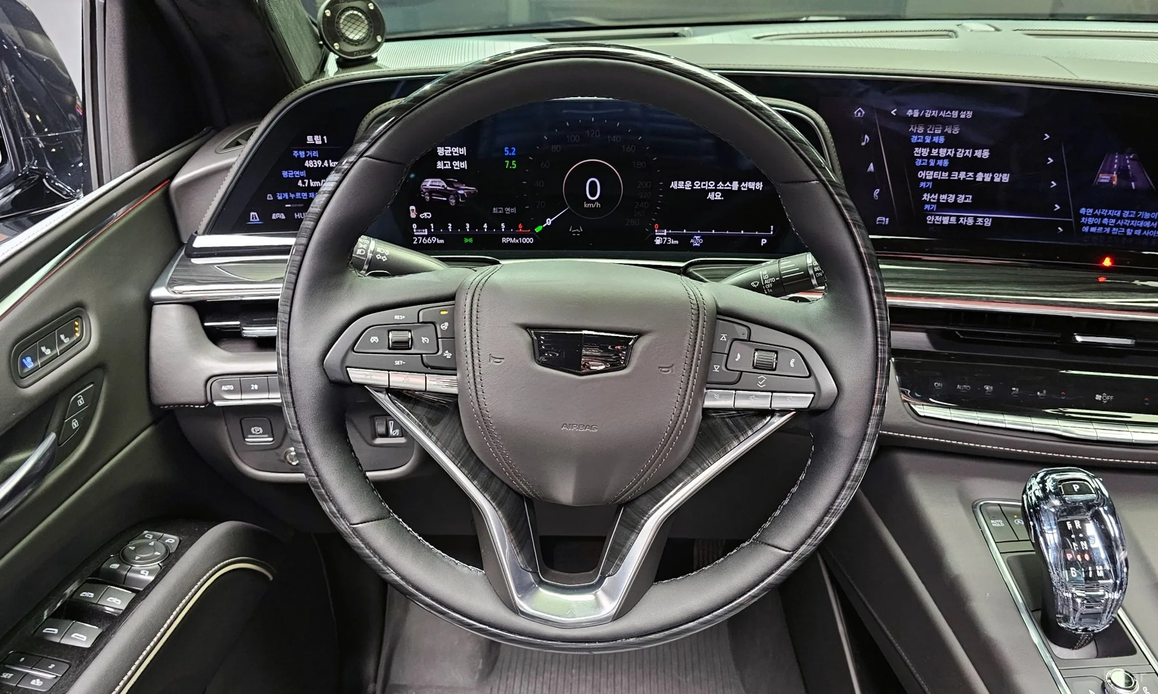 Cadillac Escalade 5th Generation превью 13
