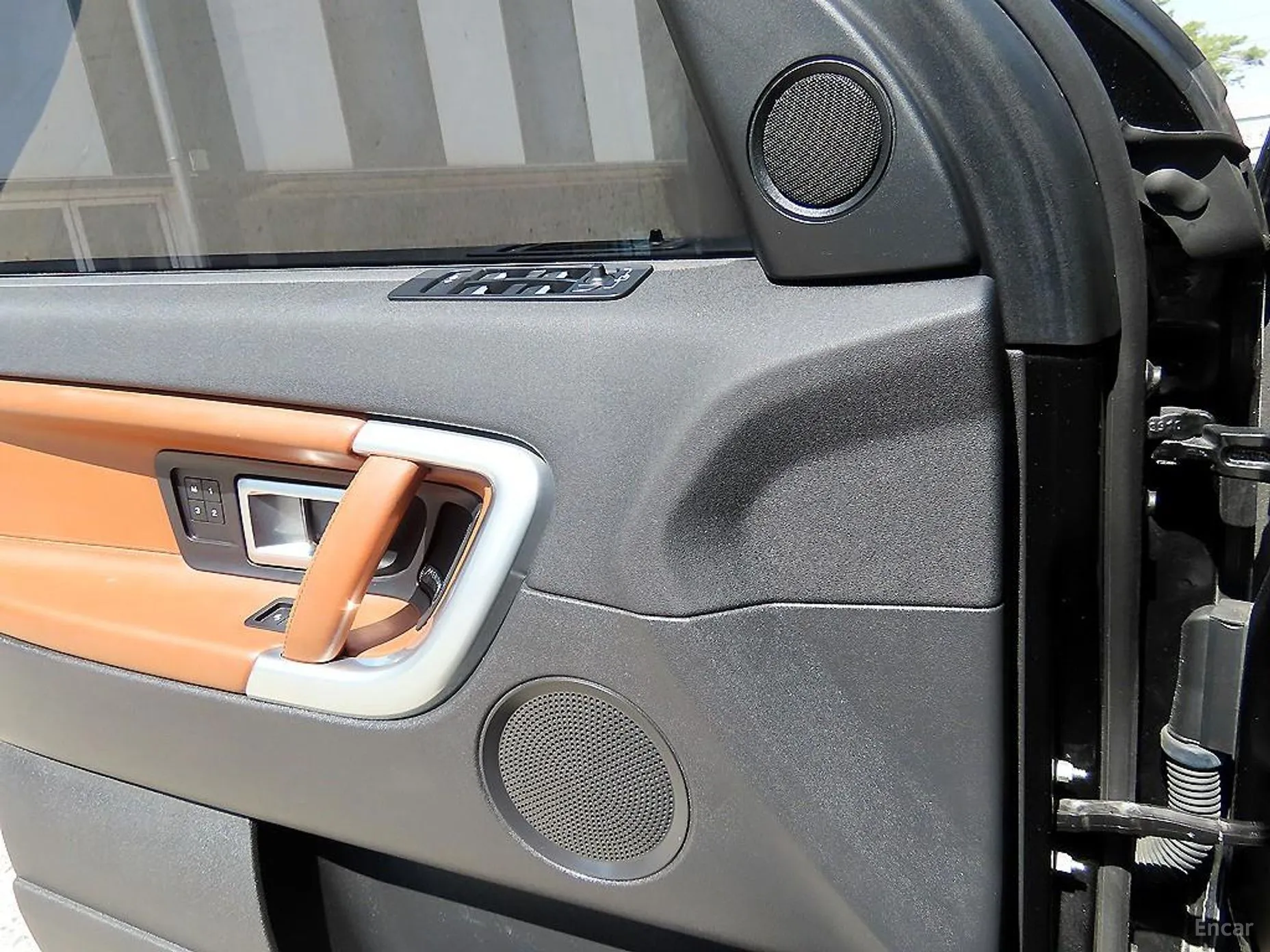 Land Rover Discovery Sports превью 11
