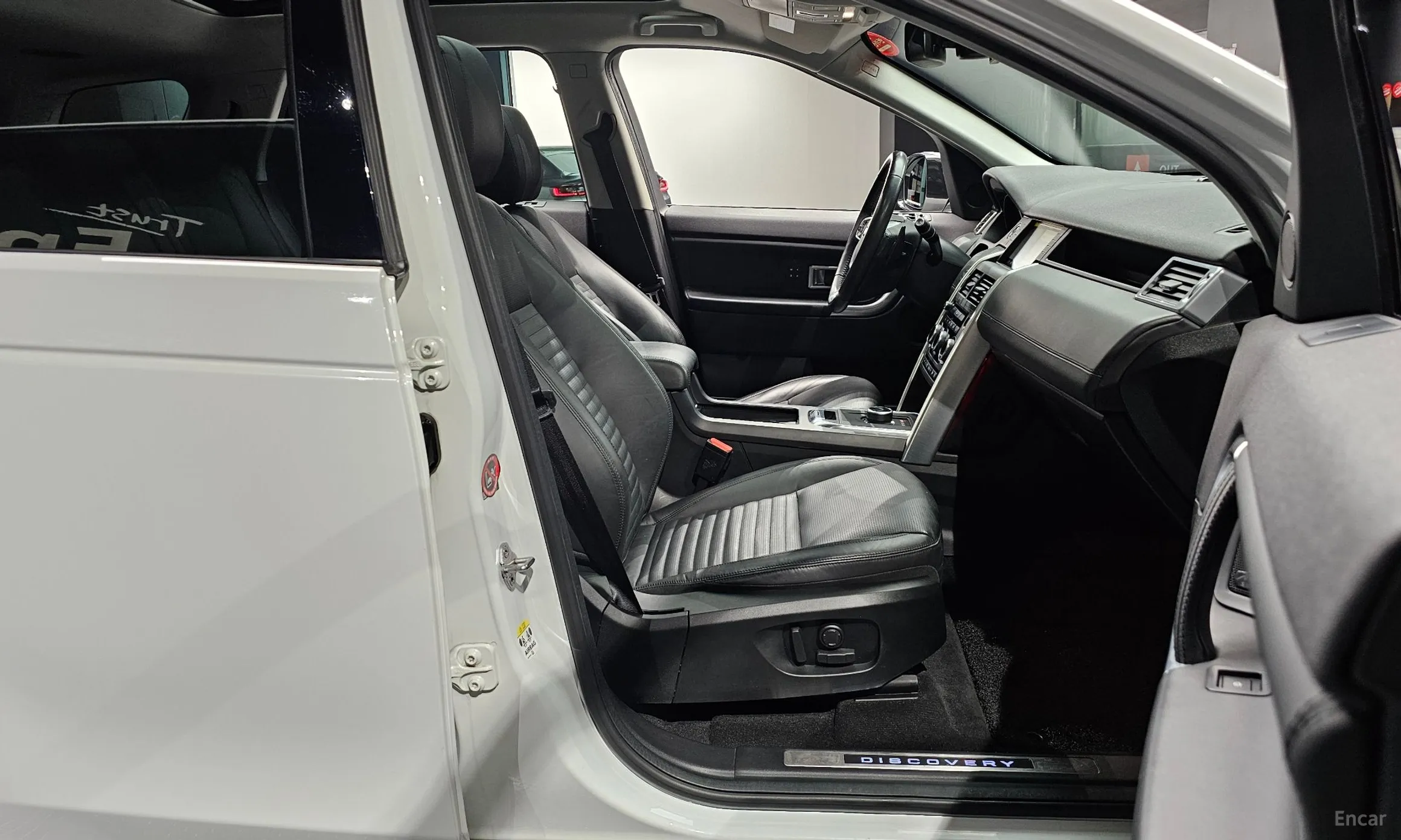 Land Rover Discovery Sports превью 11