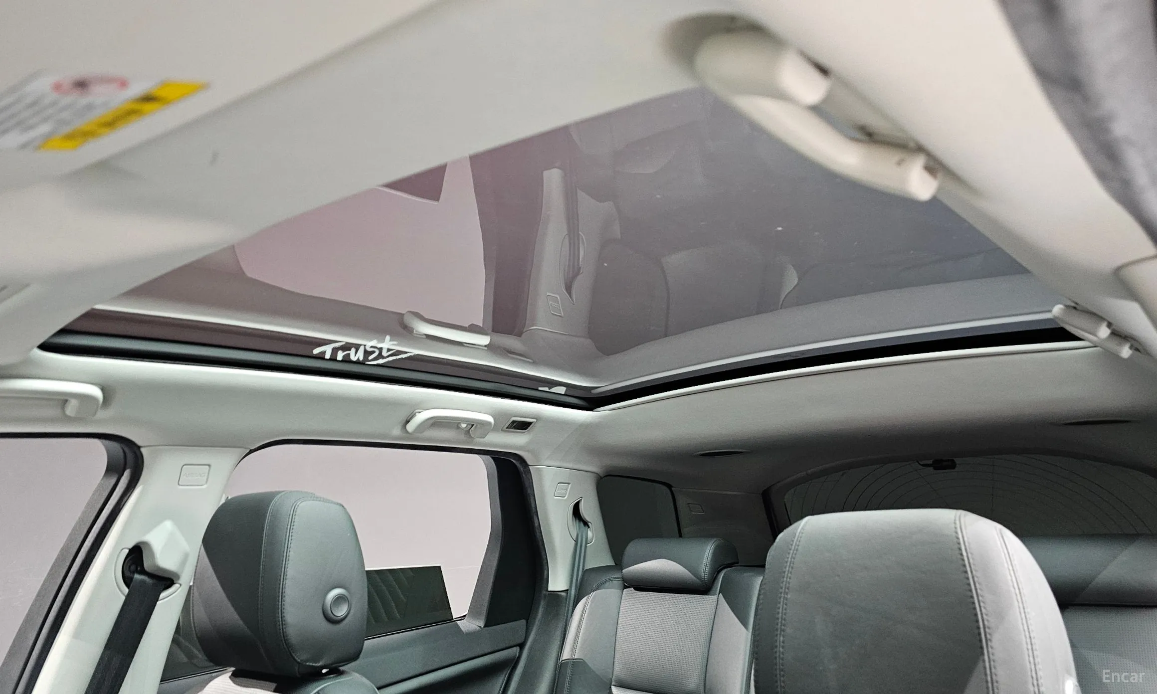 Land Rover Discovery Sports превью 19