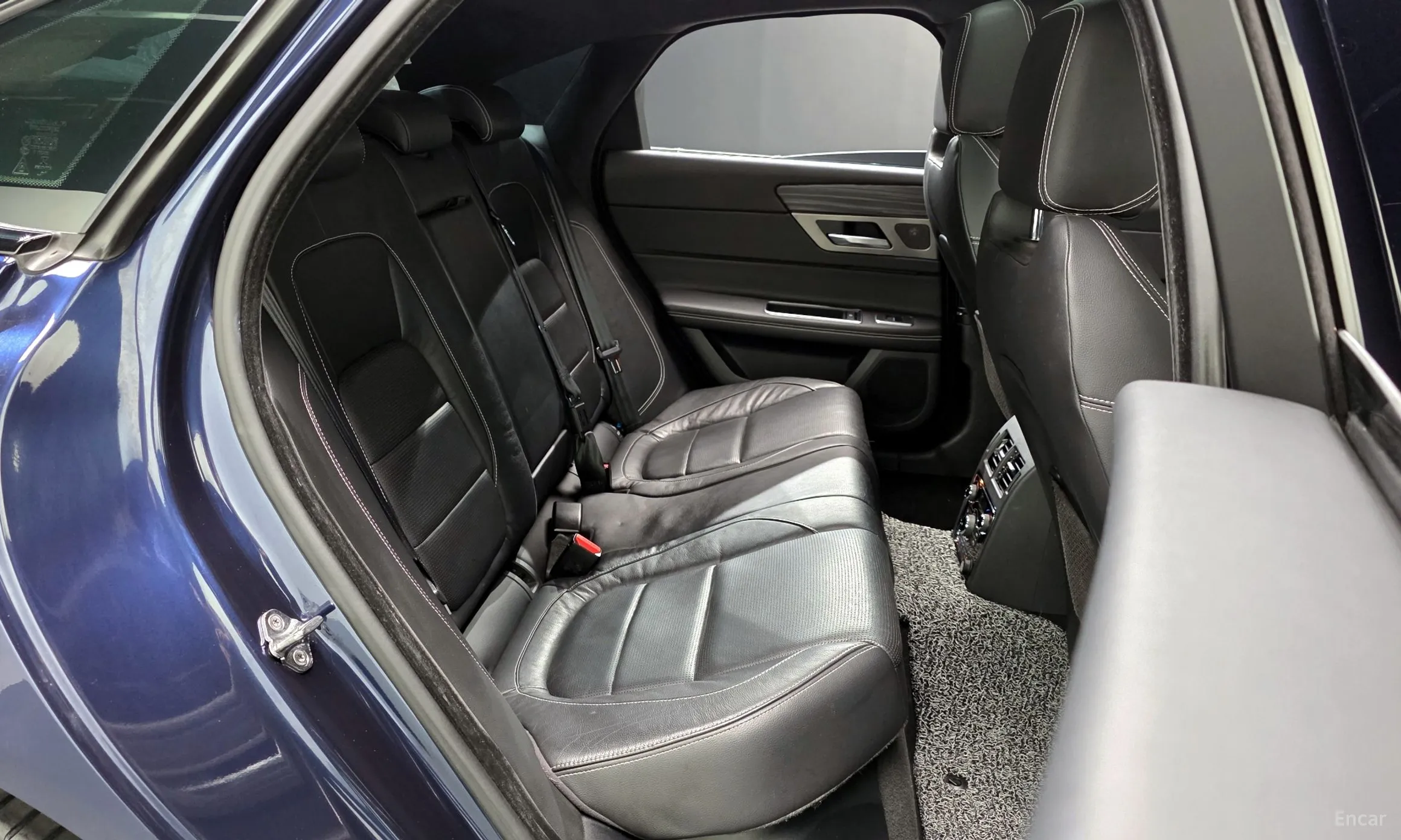 Jaguar XF (x260) превью 11