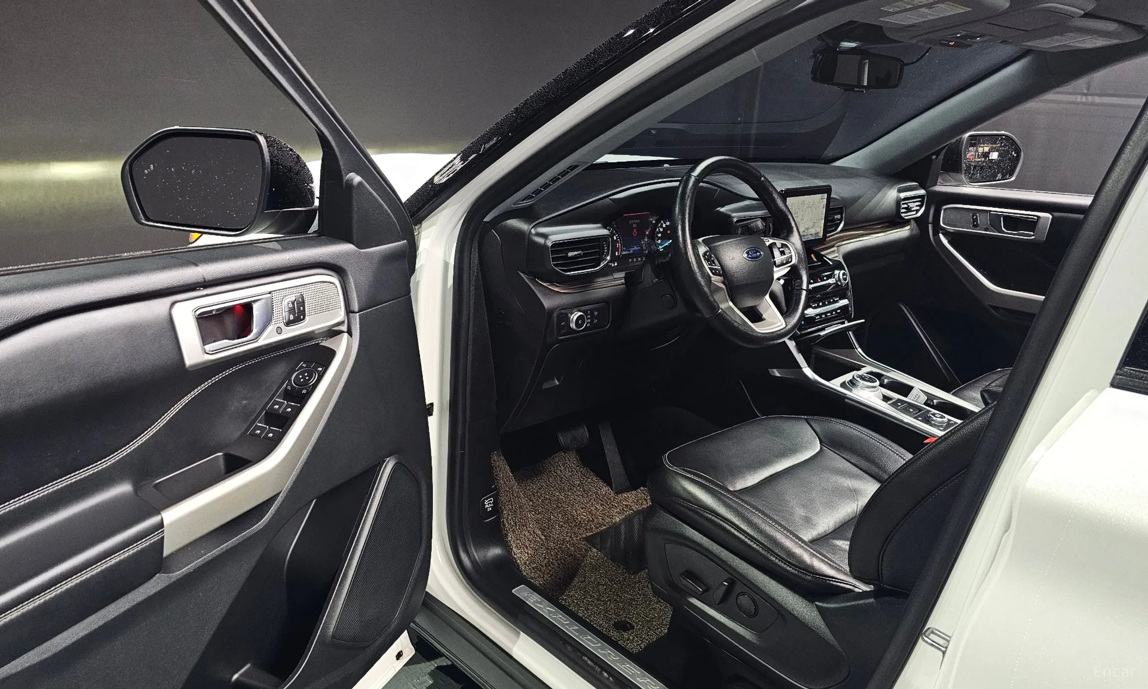 Ford Explorer 6th Generation превью 10