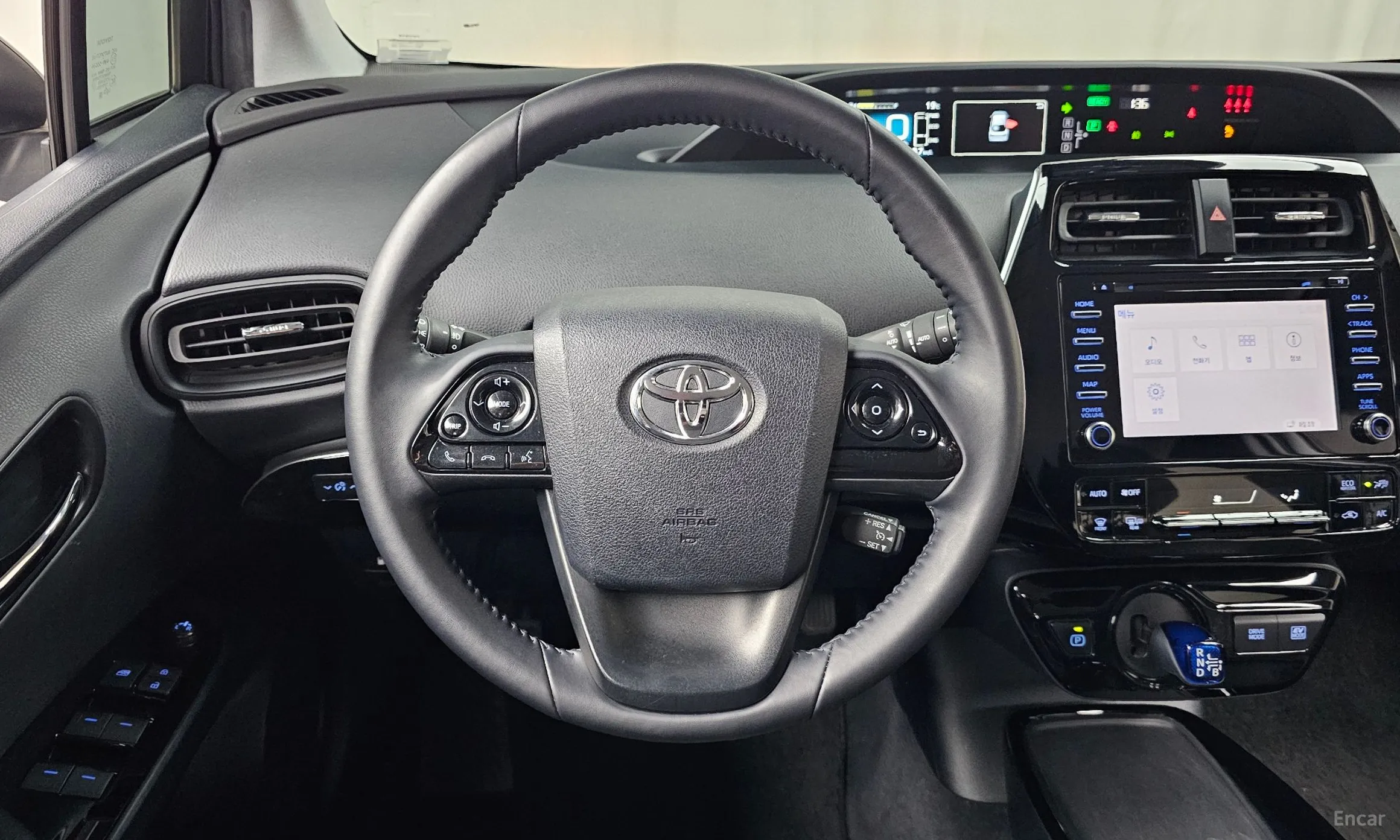 Toyota Prius 4th Generation превью 14