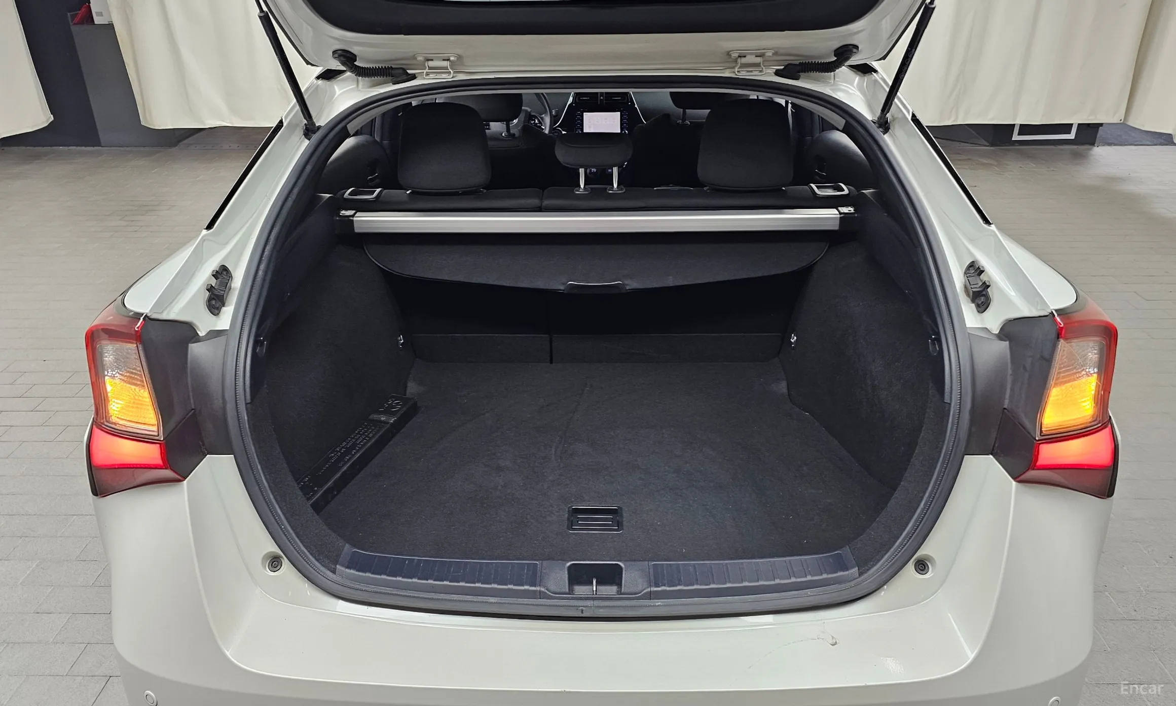 Toyota Prius 4th Generation превью 20