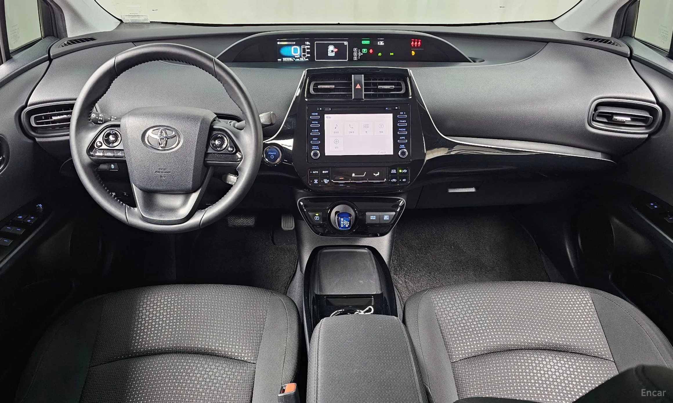 Toyota Prius 4th Generation превью 7