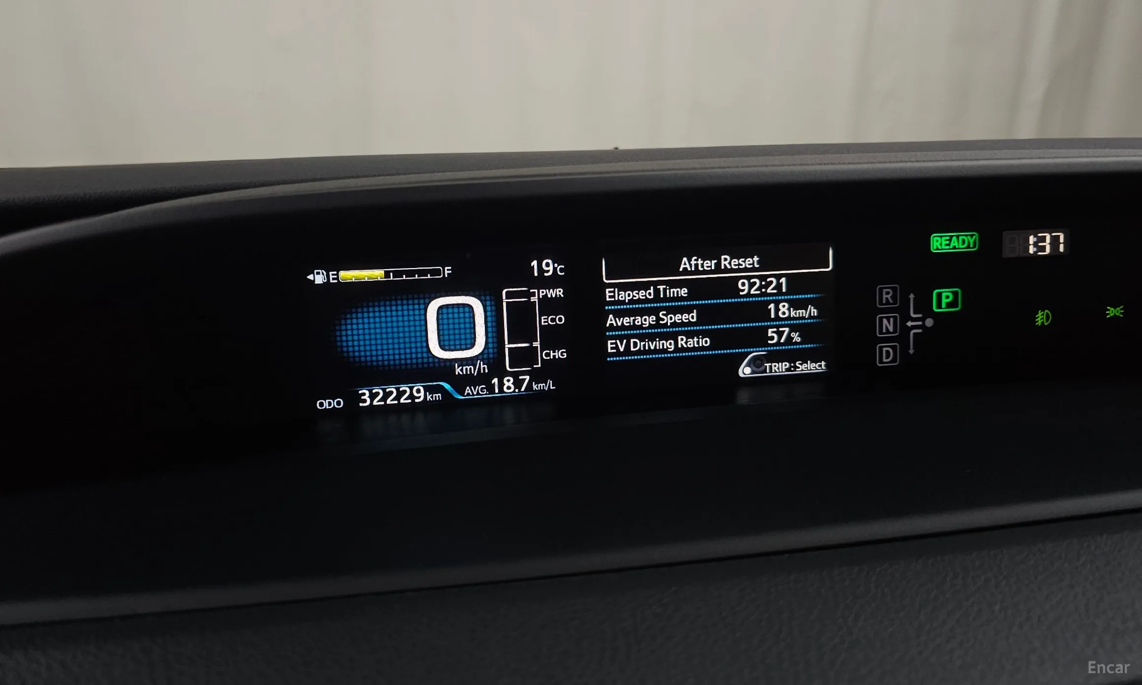 Toyota Prius 4th Generation превью 8