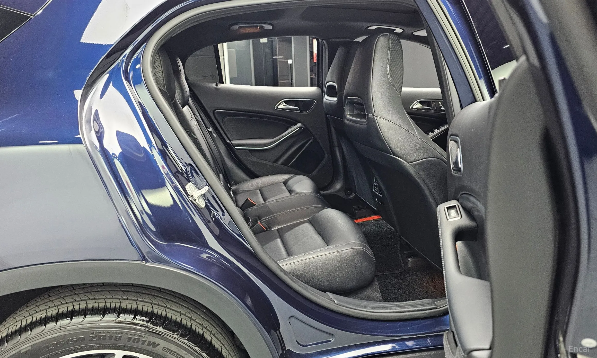 Mercedes Benz GLA-Class X156 превью 12