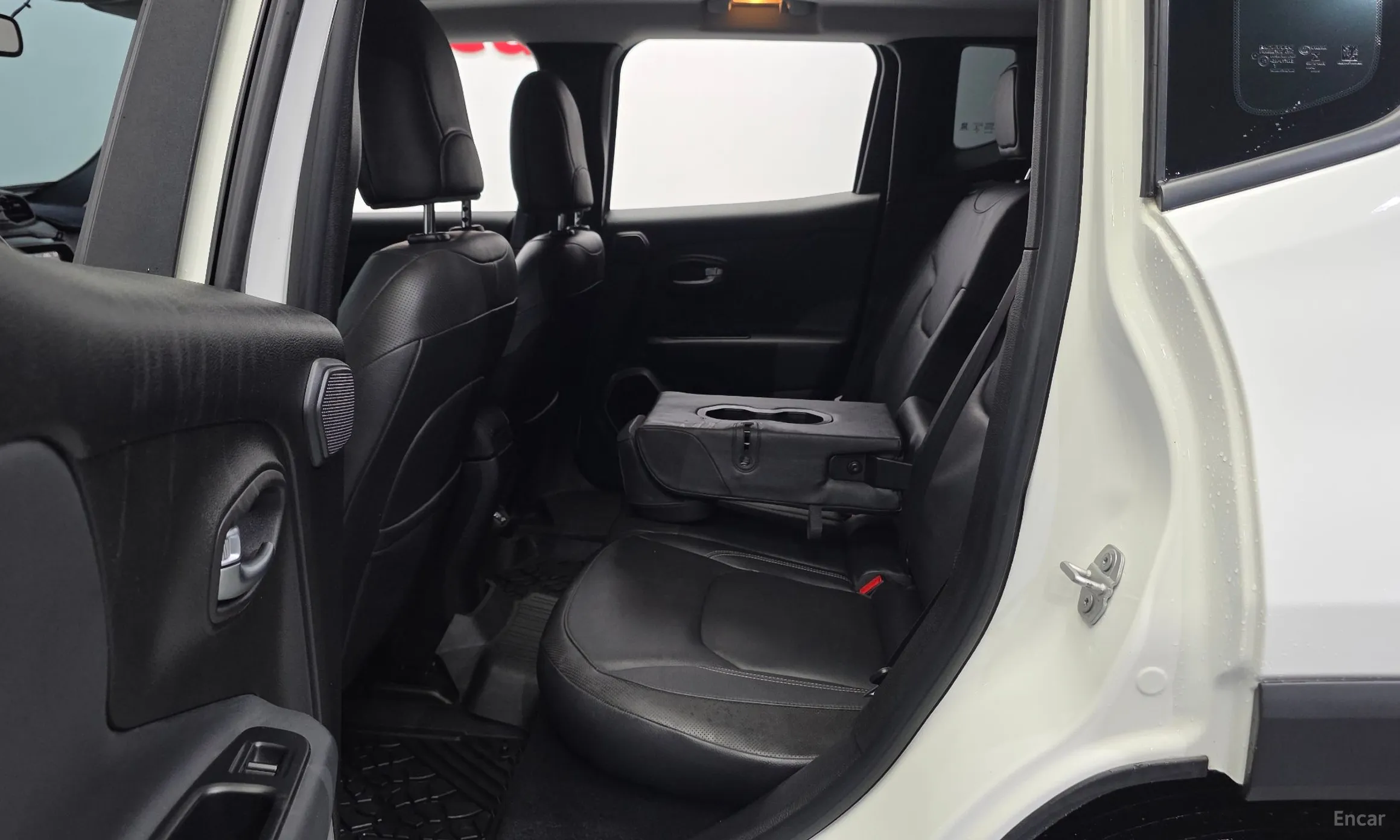Jeep Renegade превью 11