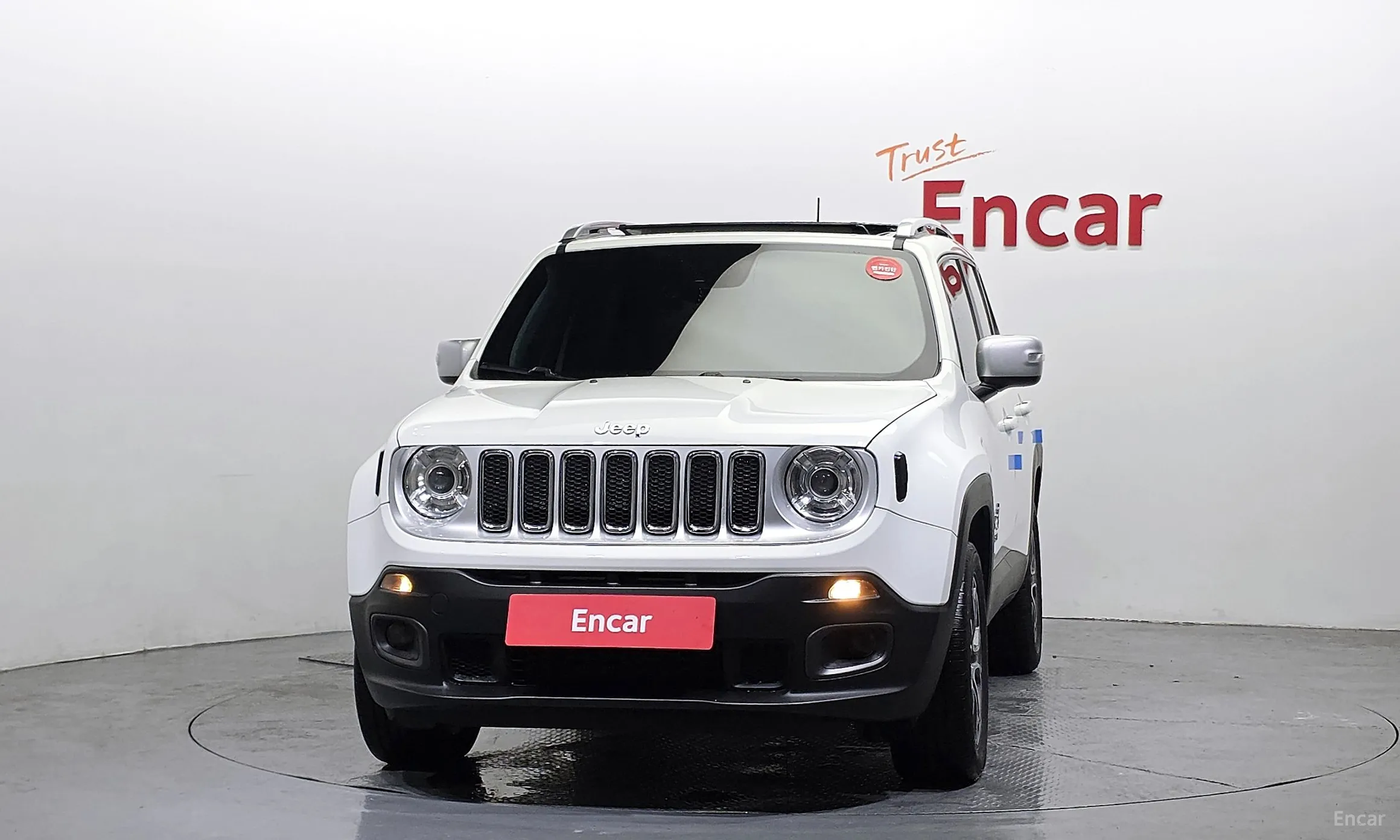 Jeep Renegade превью 3