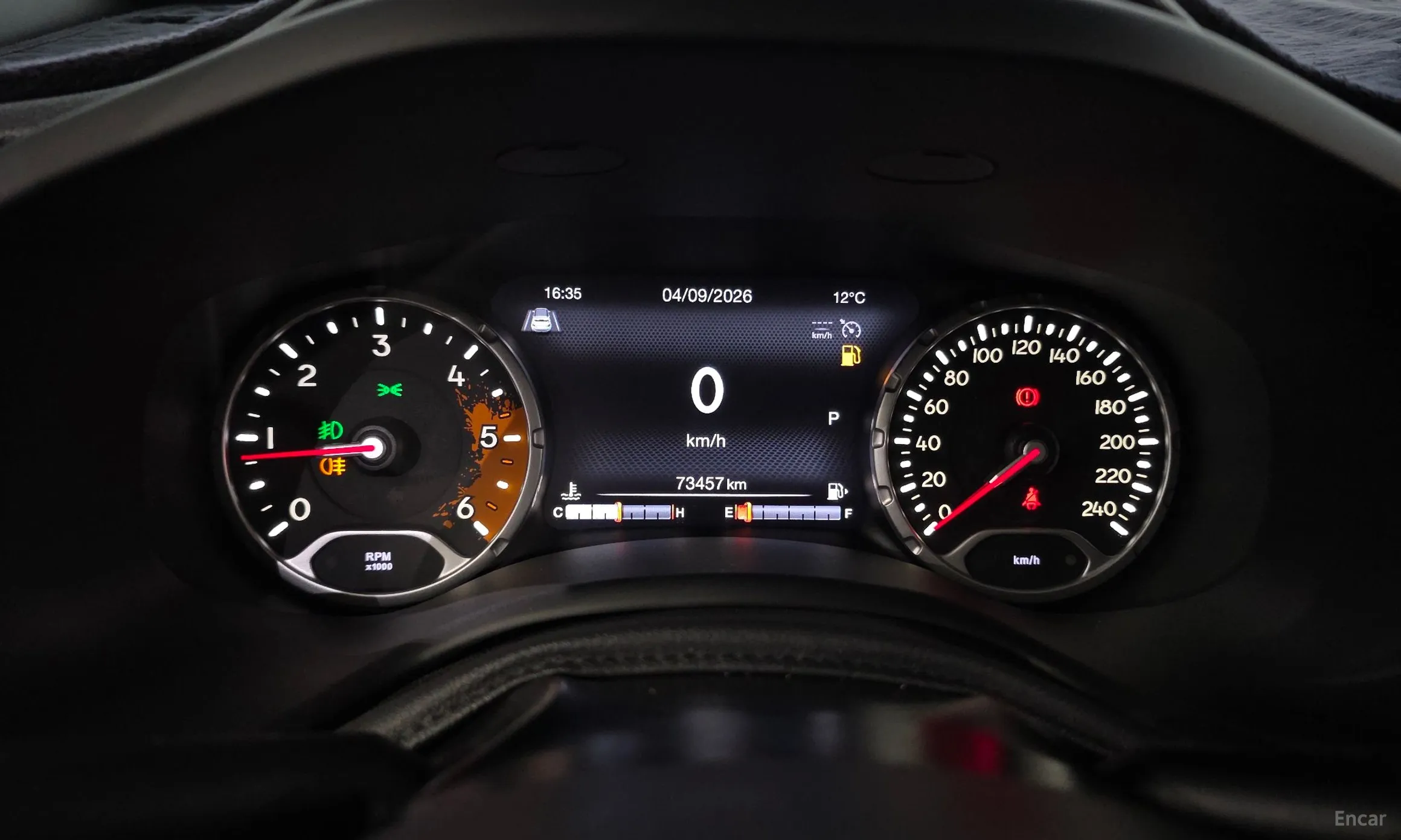 Jeep Renegade превью 8