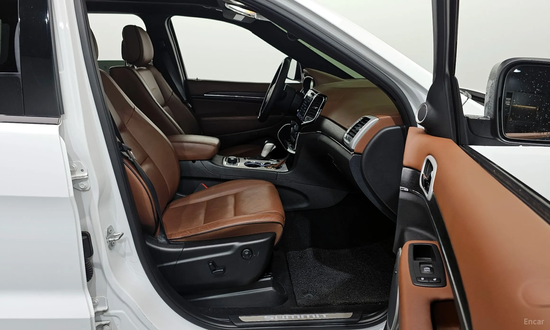 Jeep Grand Cherokee превью 11