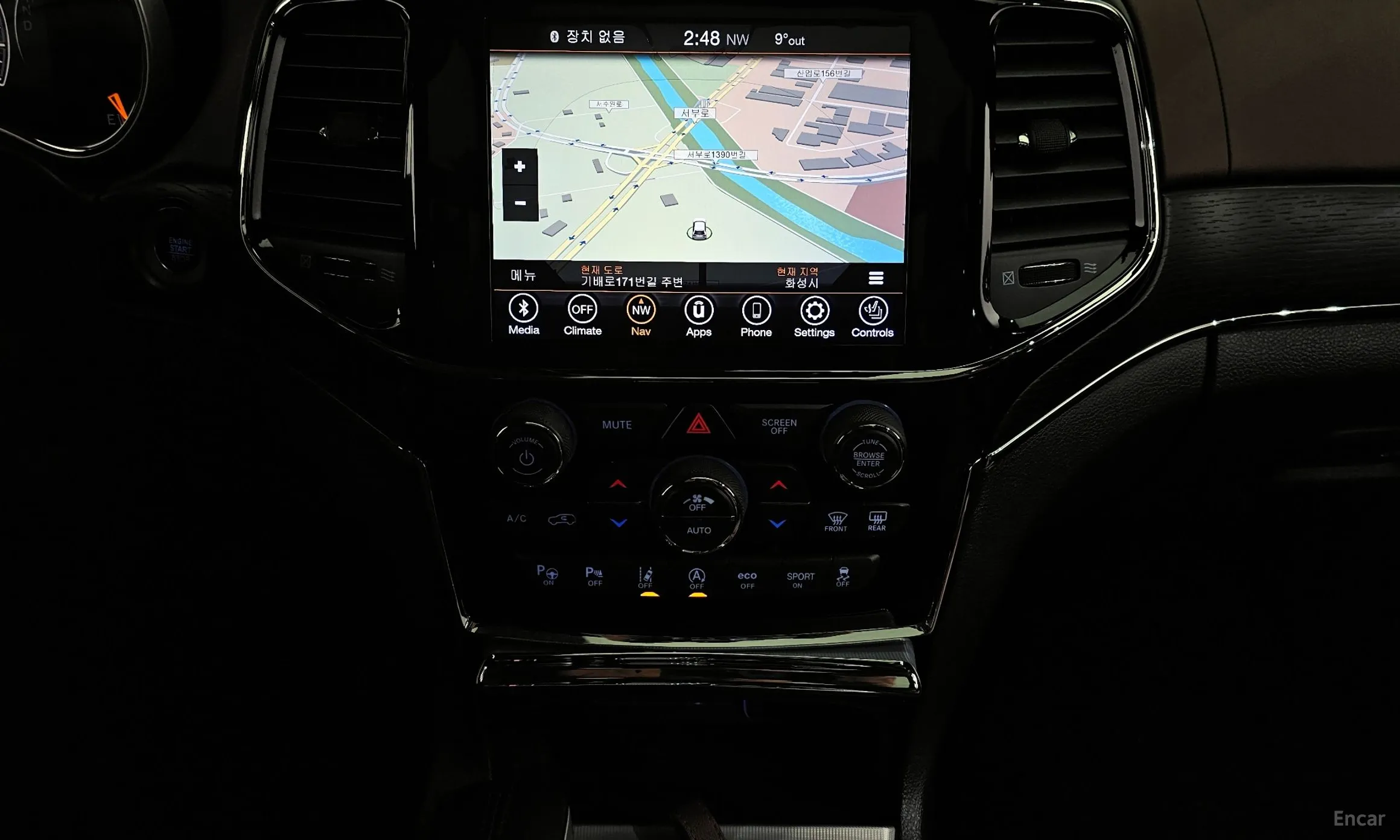 Jeep Grand Cherokee превью 14