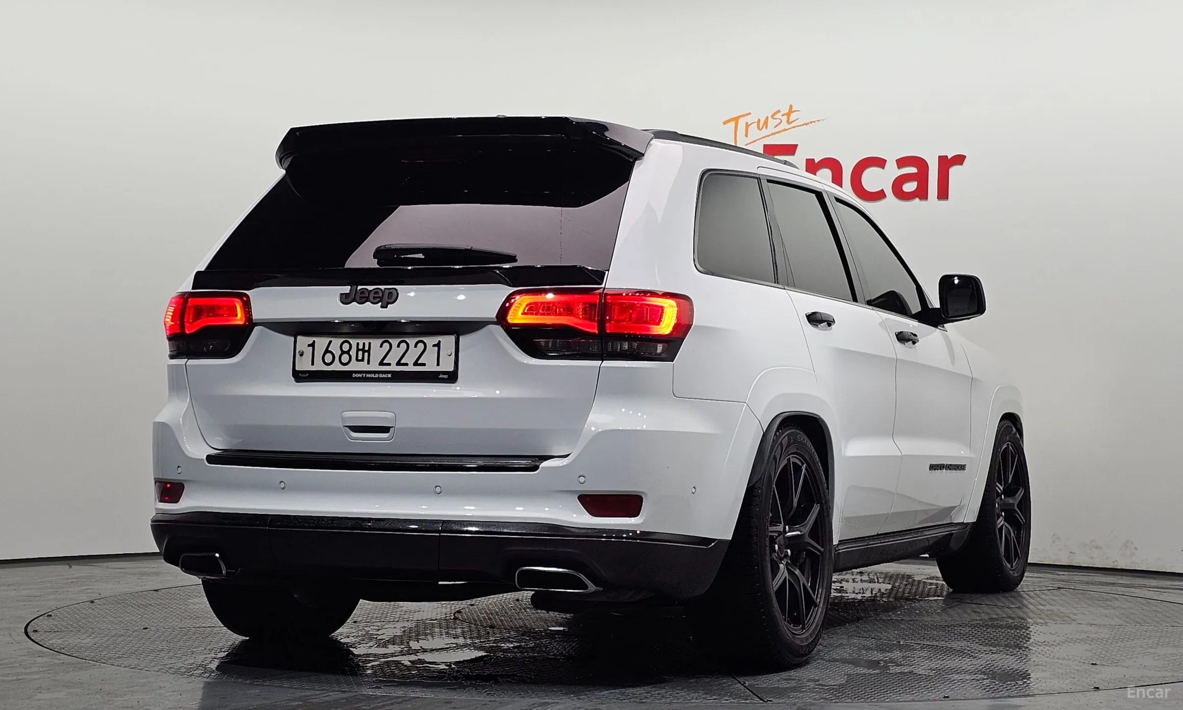 Jeep Grand Cherokee превью 2