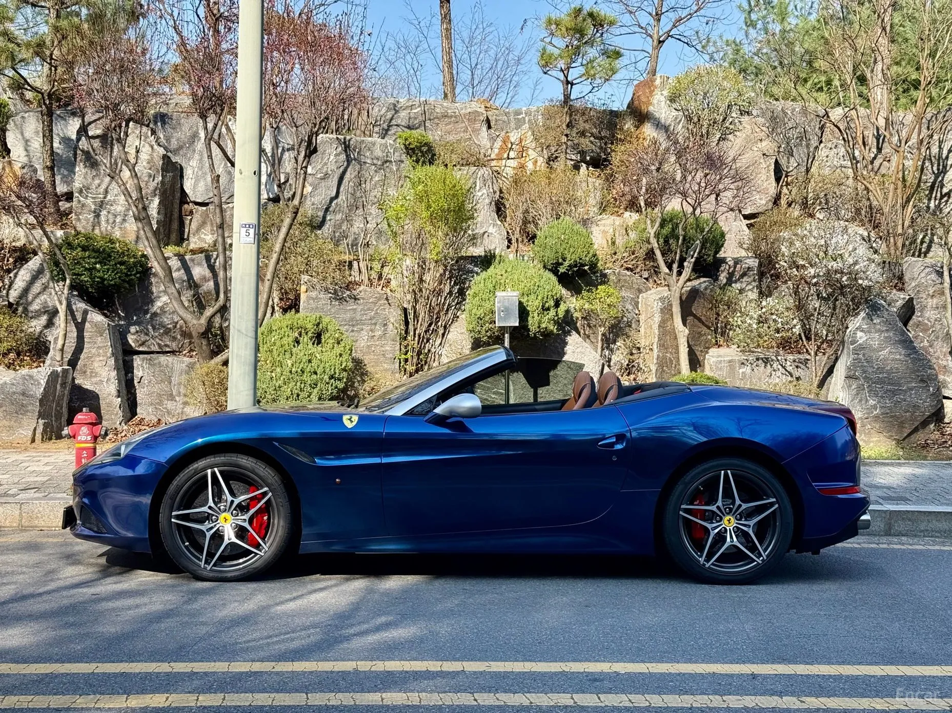 Ferrari California превью 3