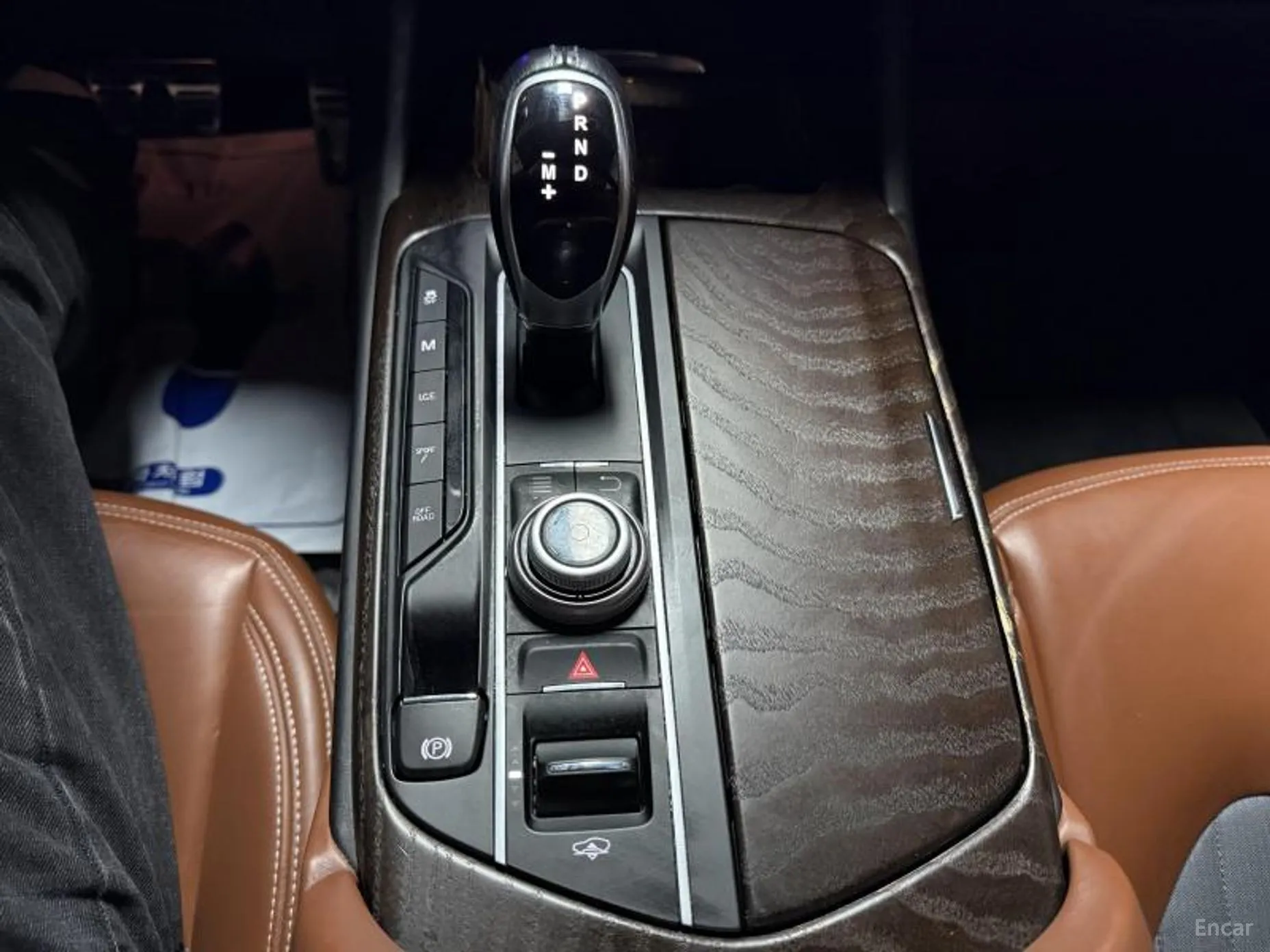 Maserati Levante превью 12