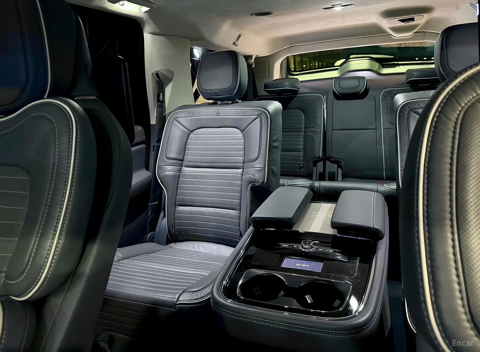 Lincoln Navigator 4th generation превью 5