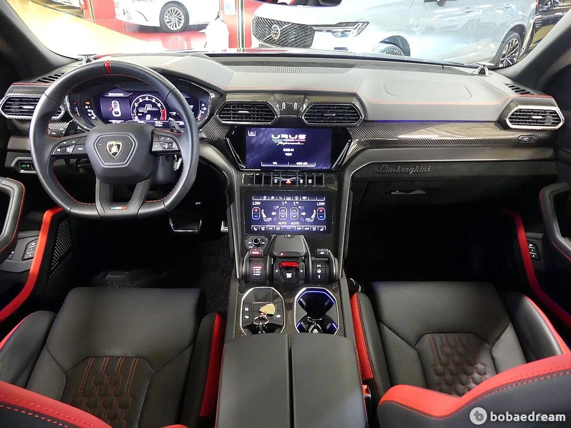 Lamborghini Urus превью 7