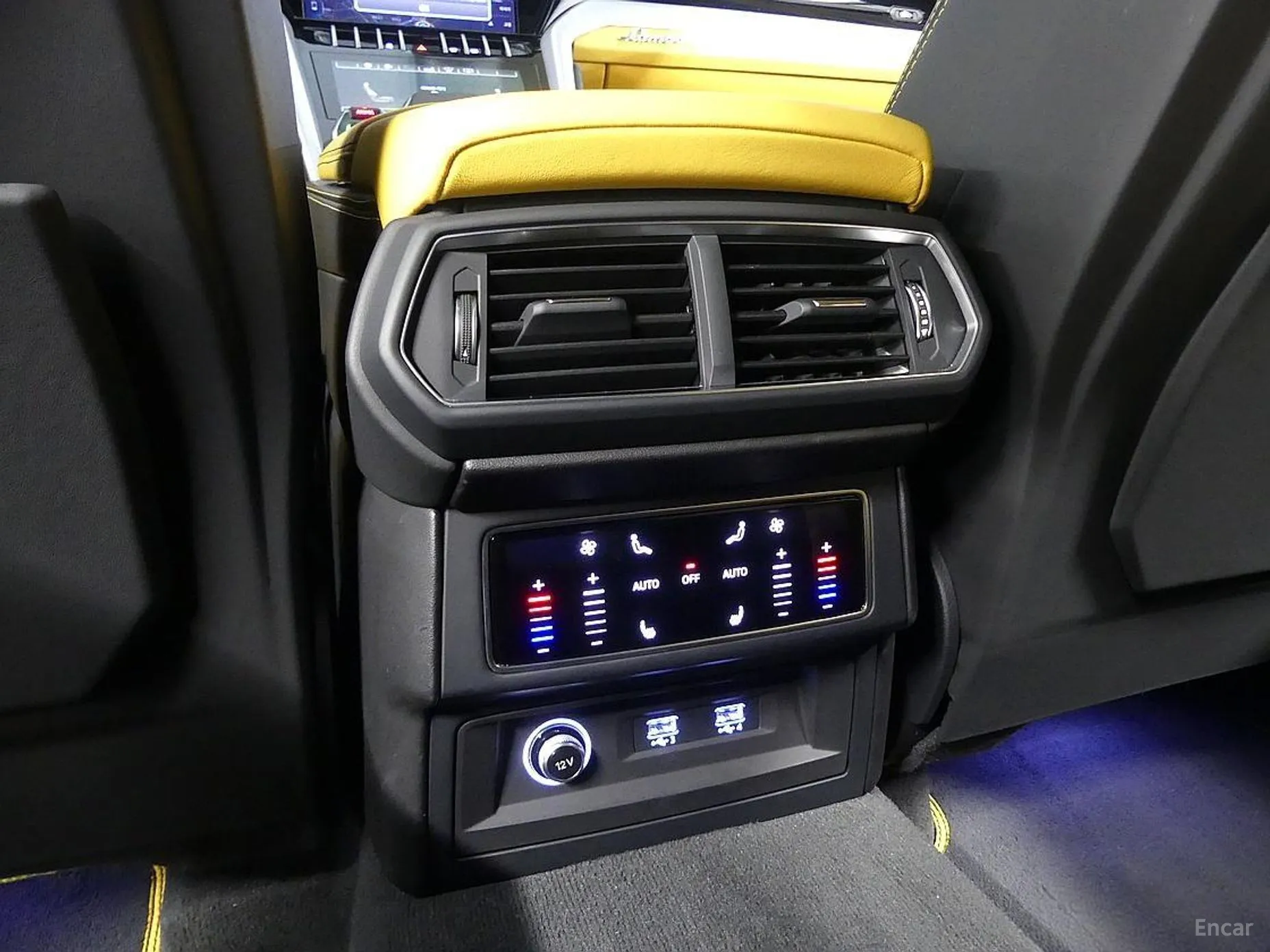 Lamborghini Urus превью 15