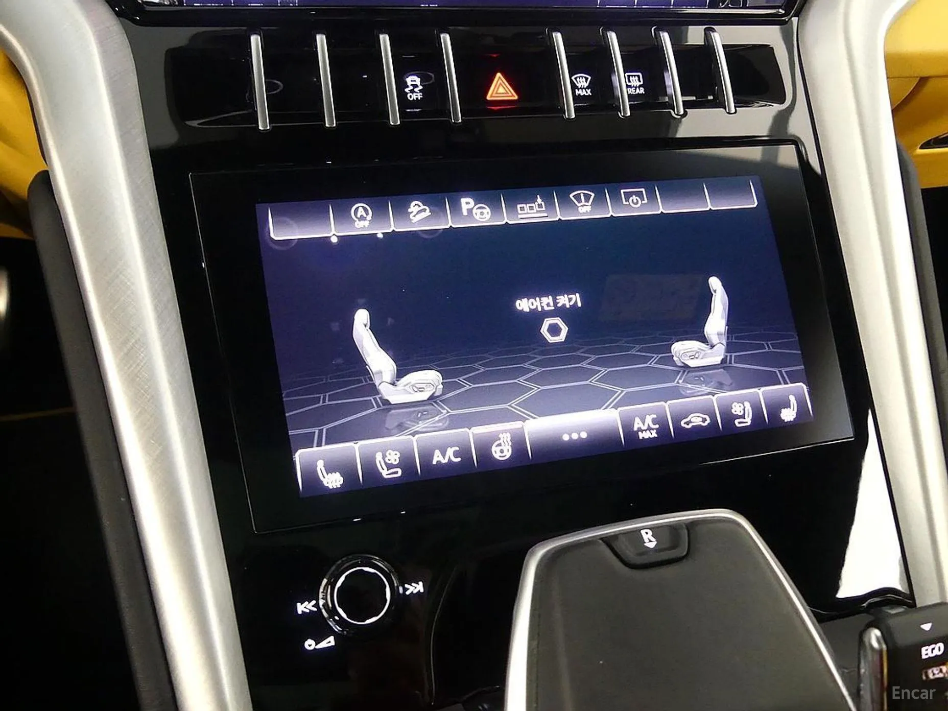 Lamborghini Urus превью 9