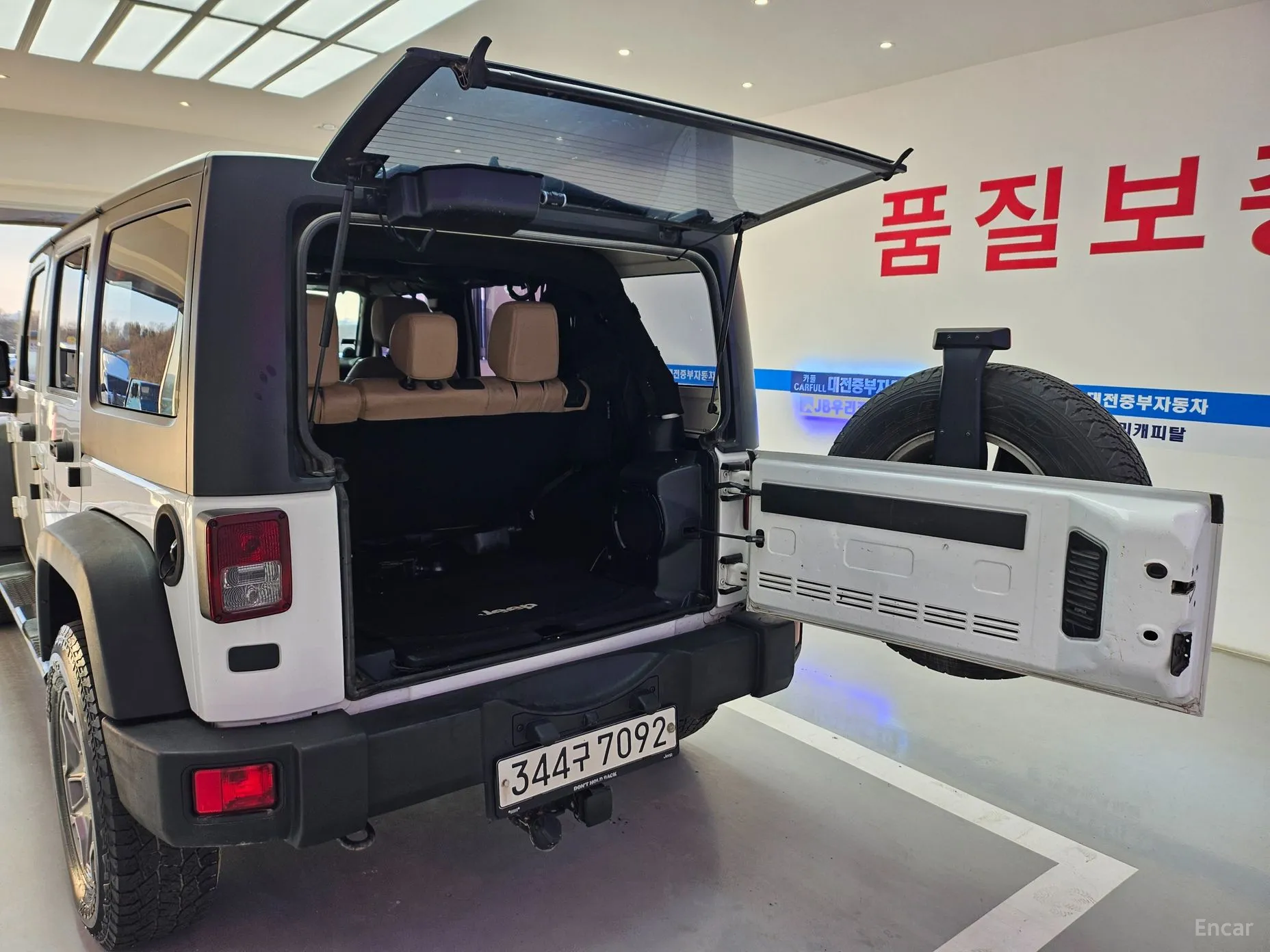 Jeep Wrangler (JK) превью 15