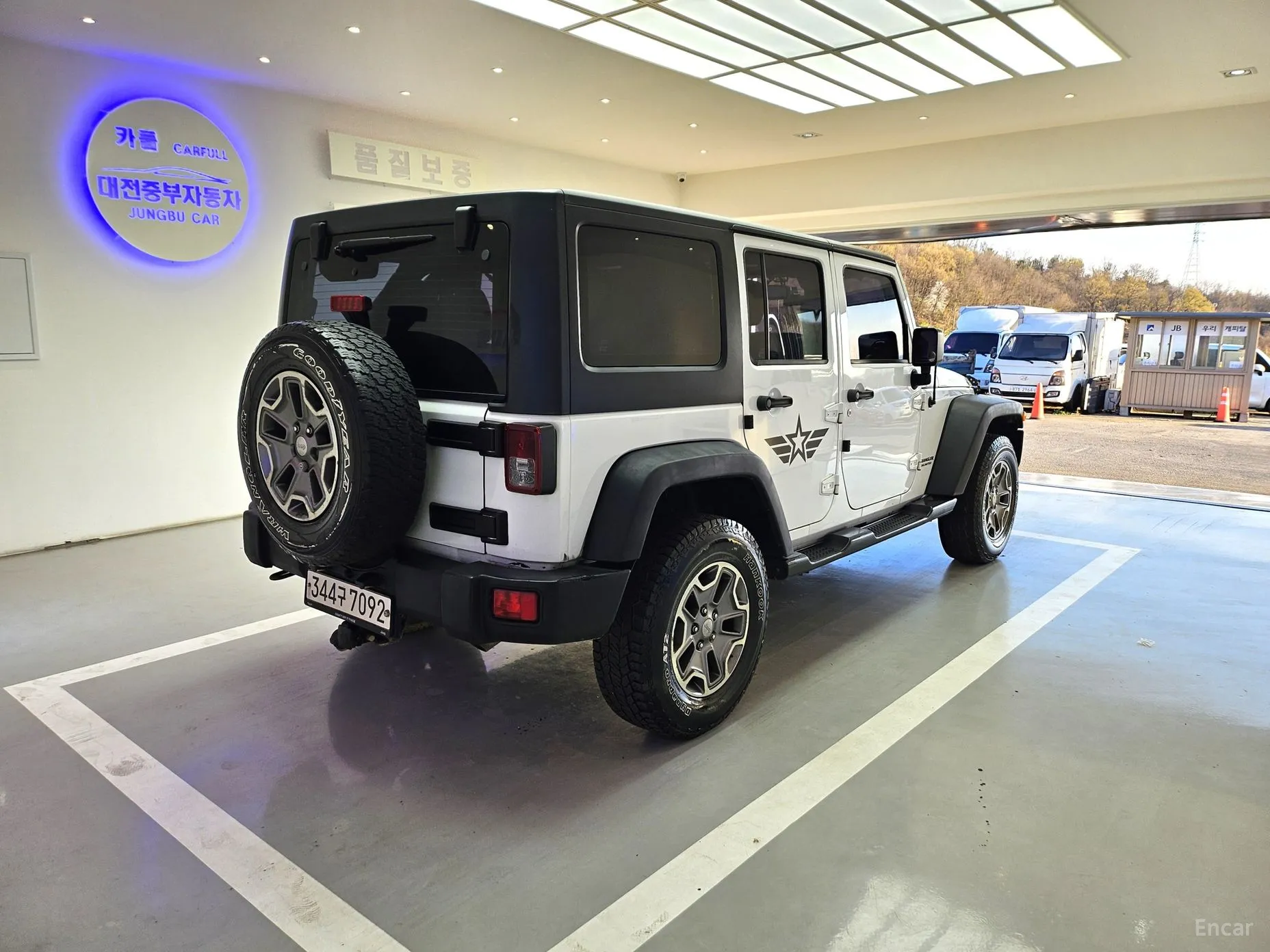 Jeep Wrangler (JK) превью 7