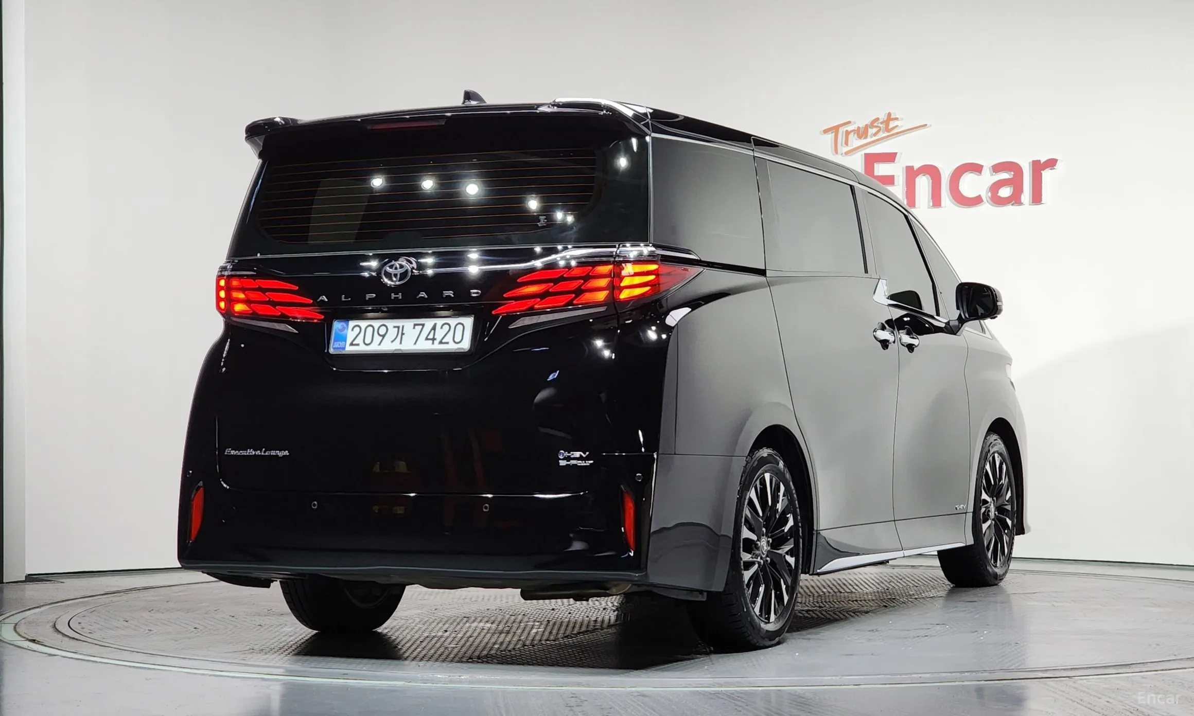 Toyota Alphard 4th Generation превью 2