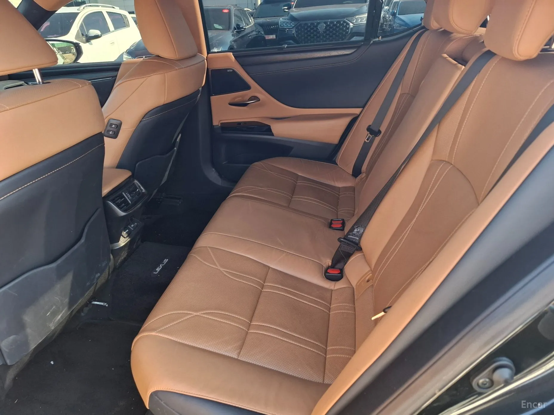 Lexus ES300h 7th Generation превью 11