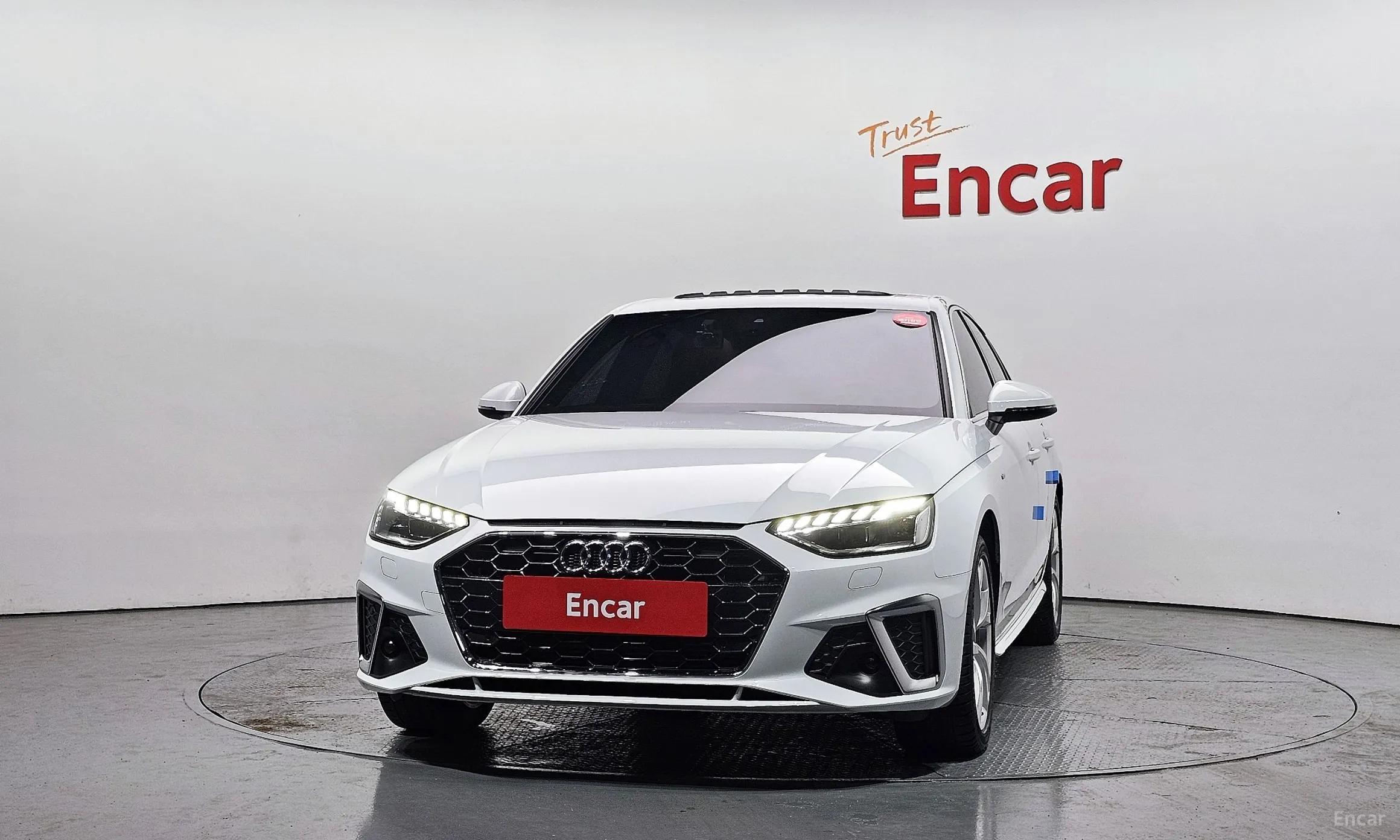 Audi A4 (B9) превью 3