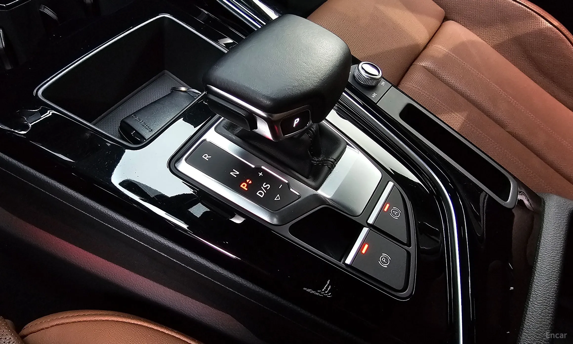 Audi A4 (B9) превью 9