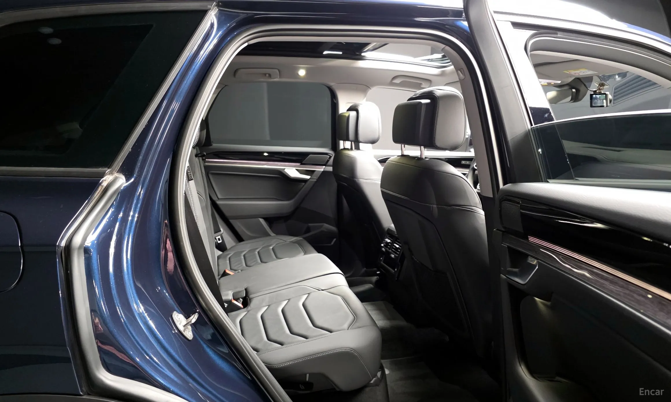 Volkswagen Touareg 3rd Generation превью 11