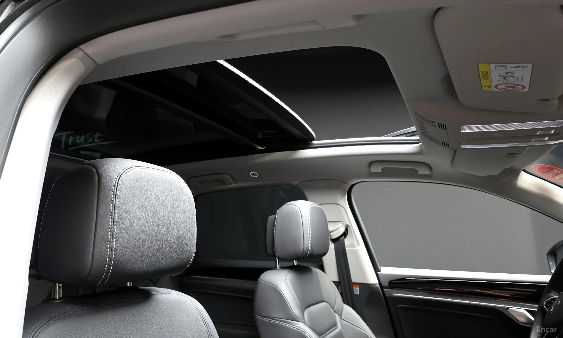 Volkswagen Touareg 3rd Generation превью 20