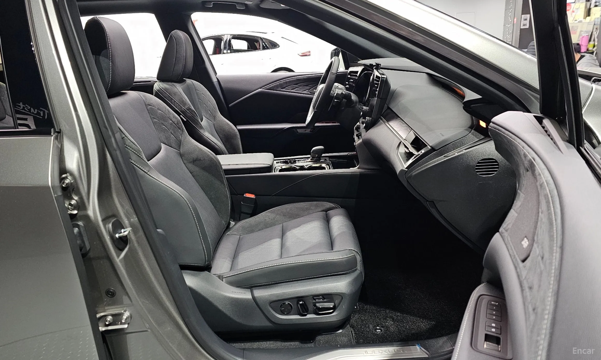 Lexus RX350h 5th Generation превью 10