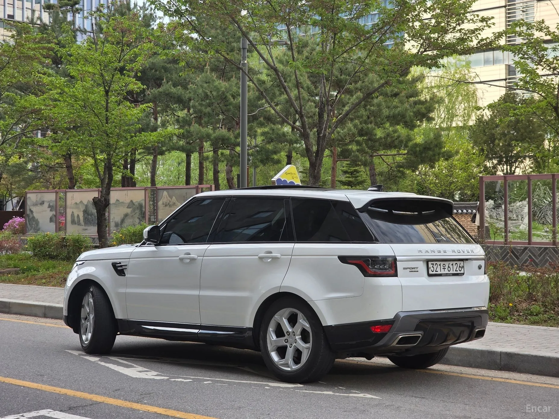 Land Rover Range Rover Sport 2nd Generation превью 3
