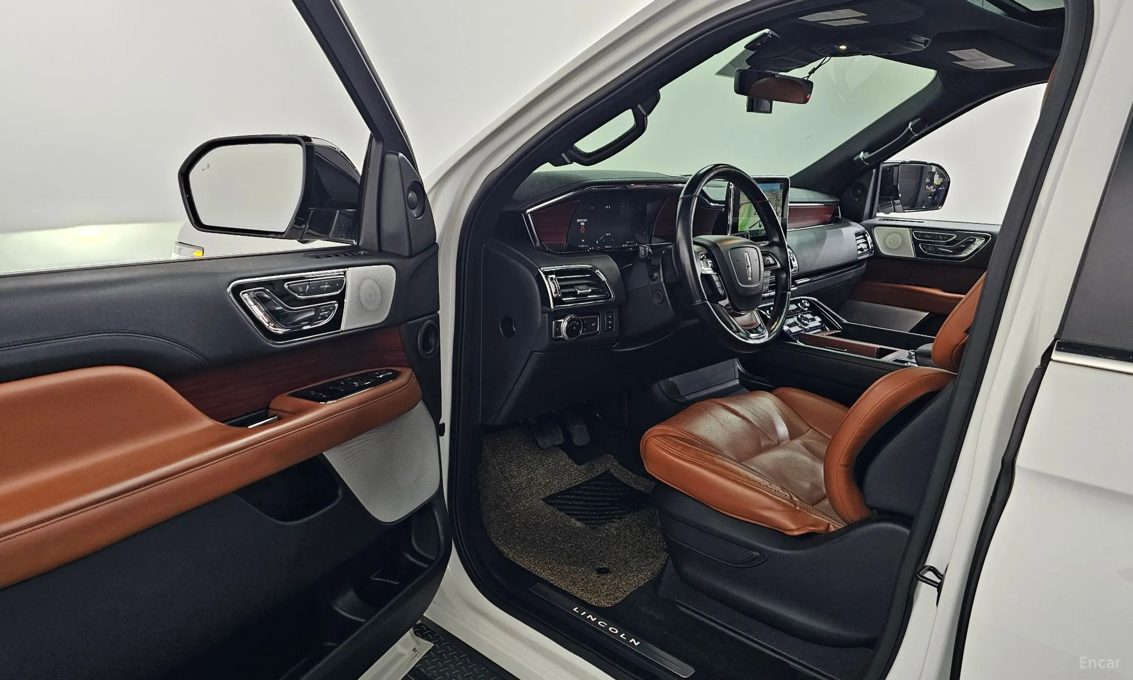 Lincoln Navigator 4th generation превью 10