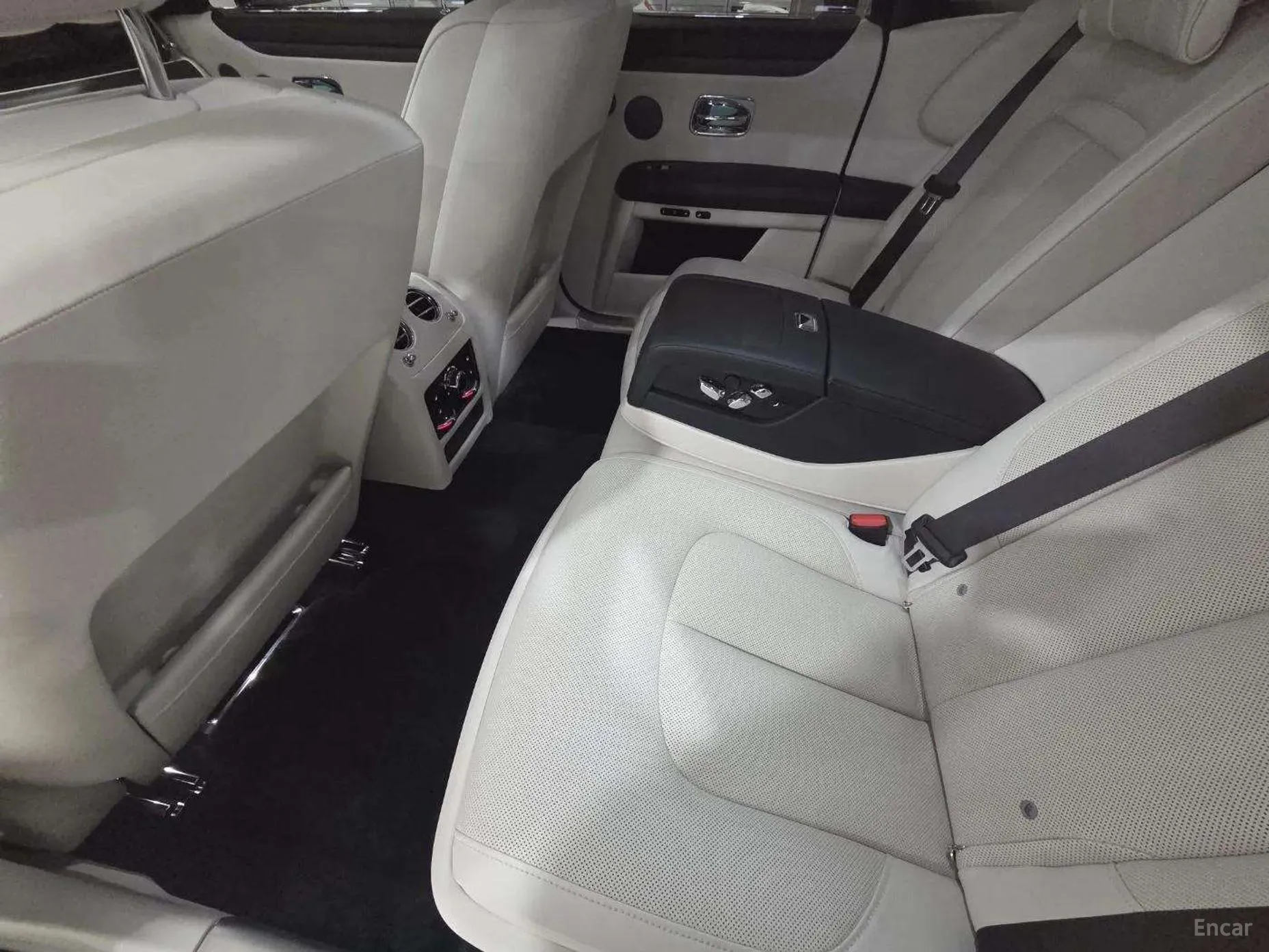 Rolls-Royce Ghost 2nd Generation превью 18