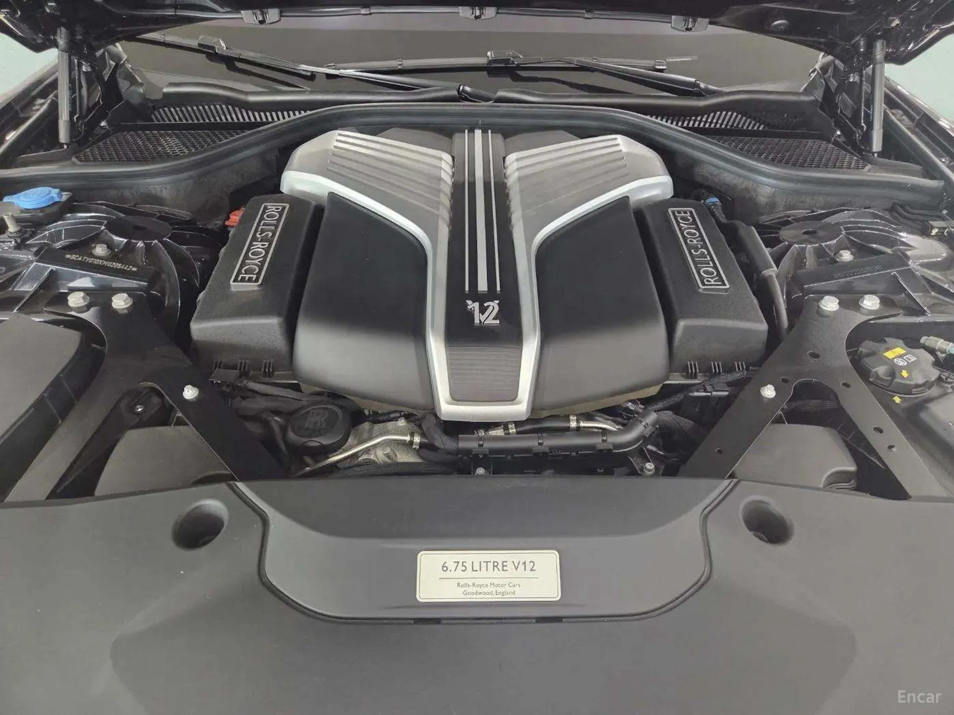 Rolls-Royce Ghost 2nd Generation превью 20