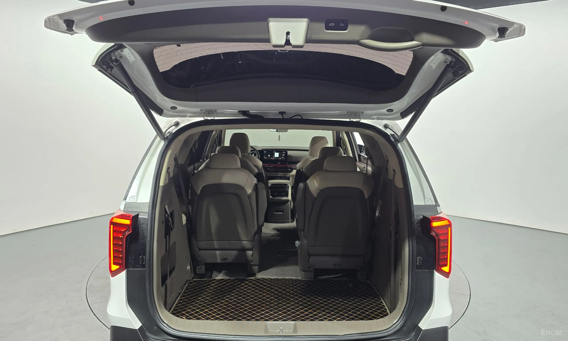 Kia Carnival 4th Generation превью 20
