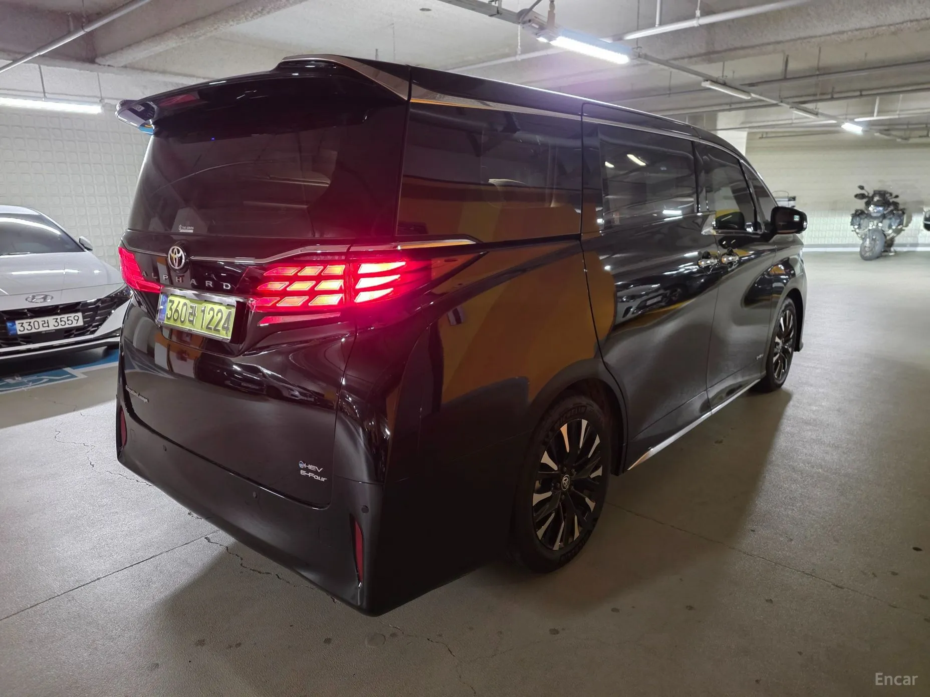Toyota Alphard 4th Generation