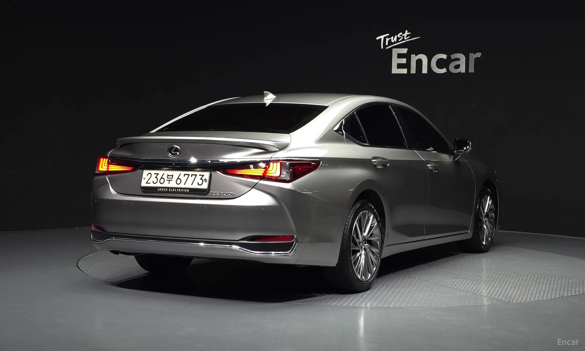 Lexus ES300h 7th Generation превью 2