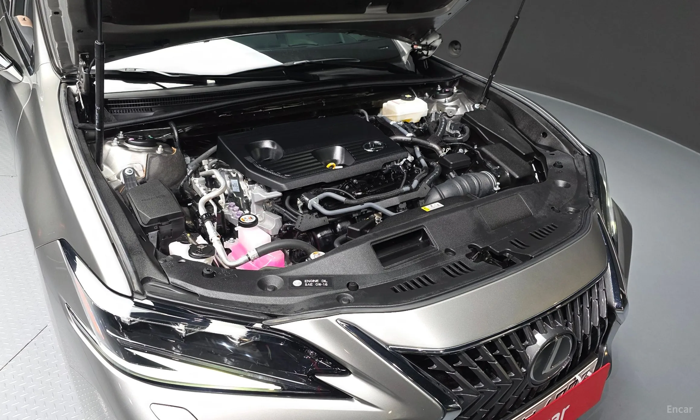 Lexus ES300h 7th Generation превью 6