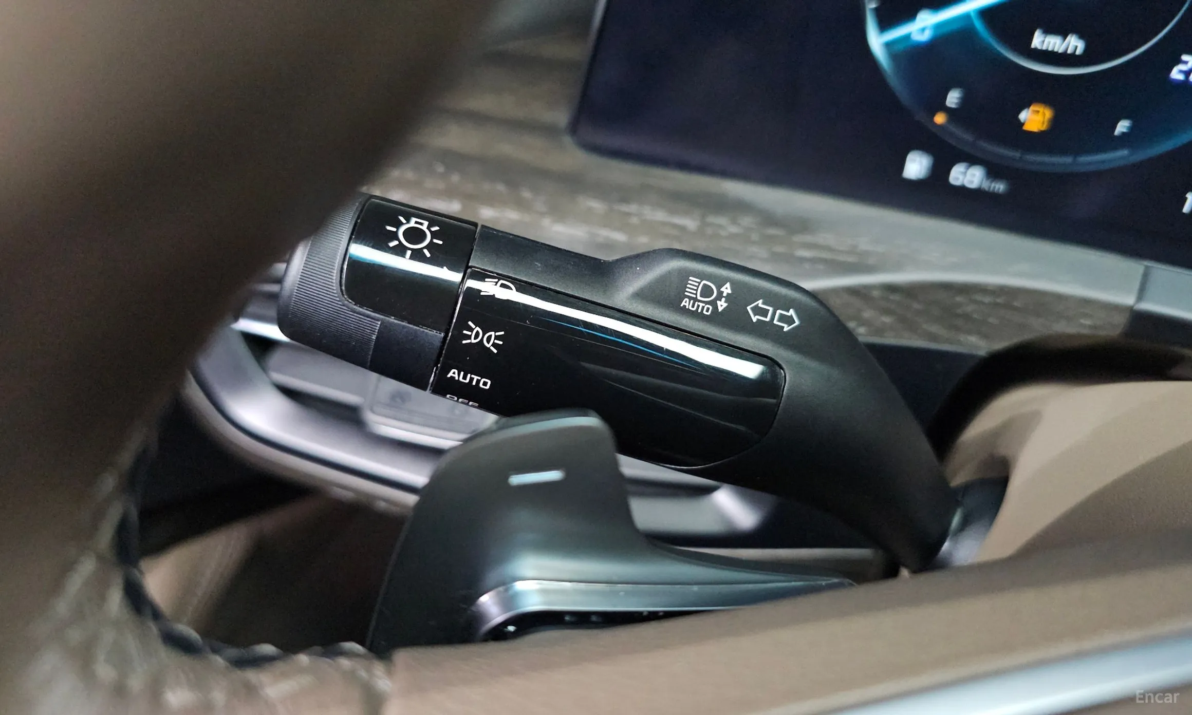 Kia K8 Hybrid превью 16