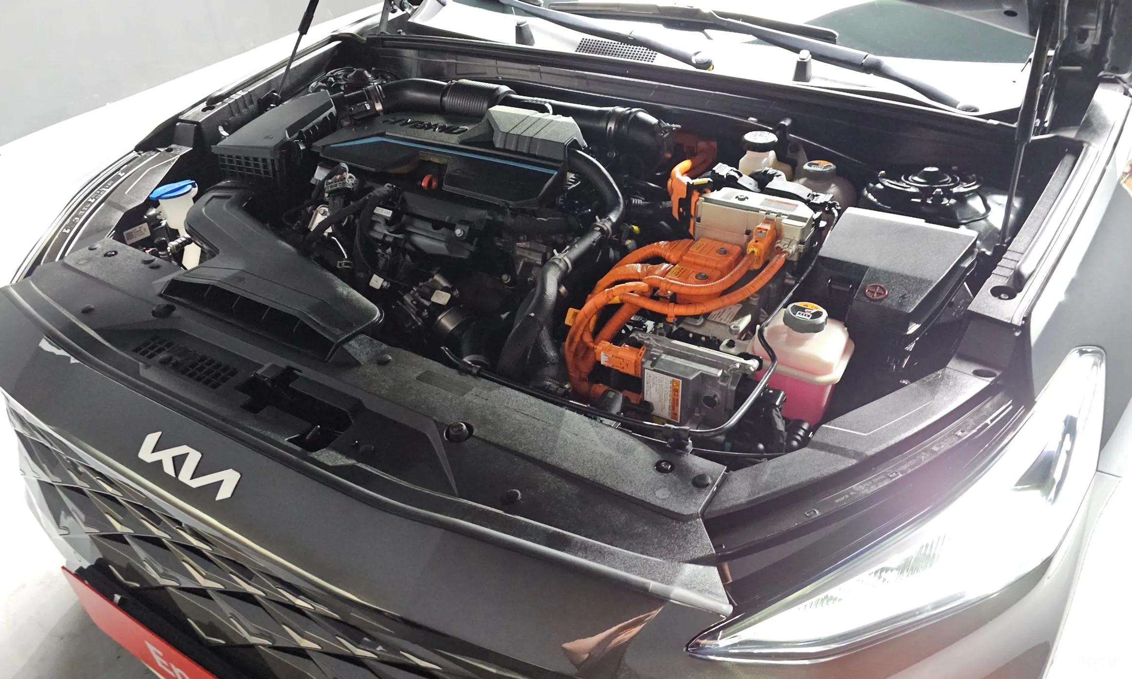 Kia K8 Hybrid превью 6
